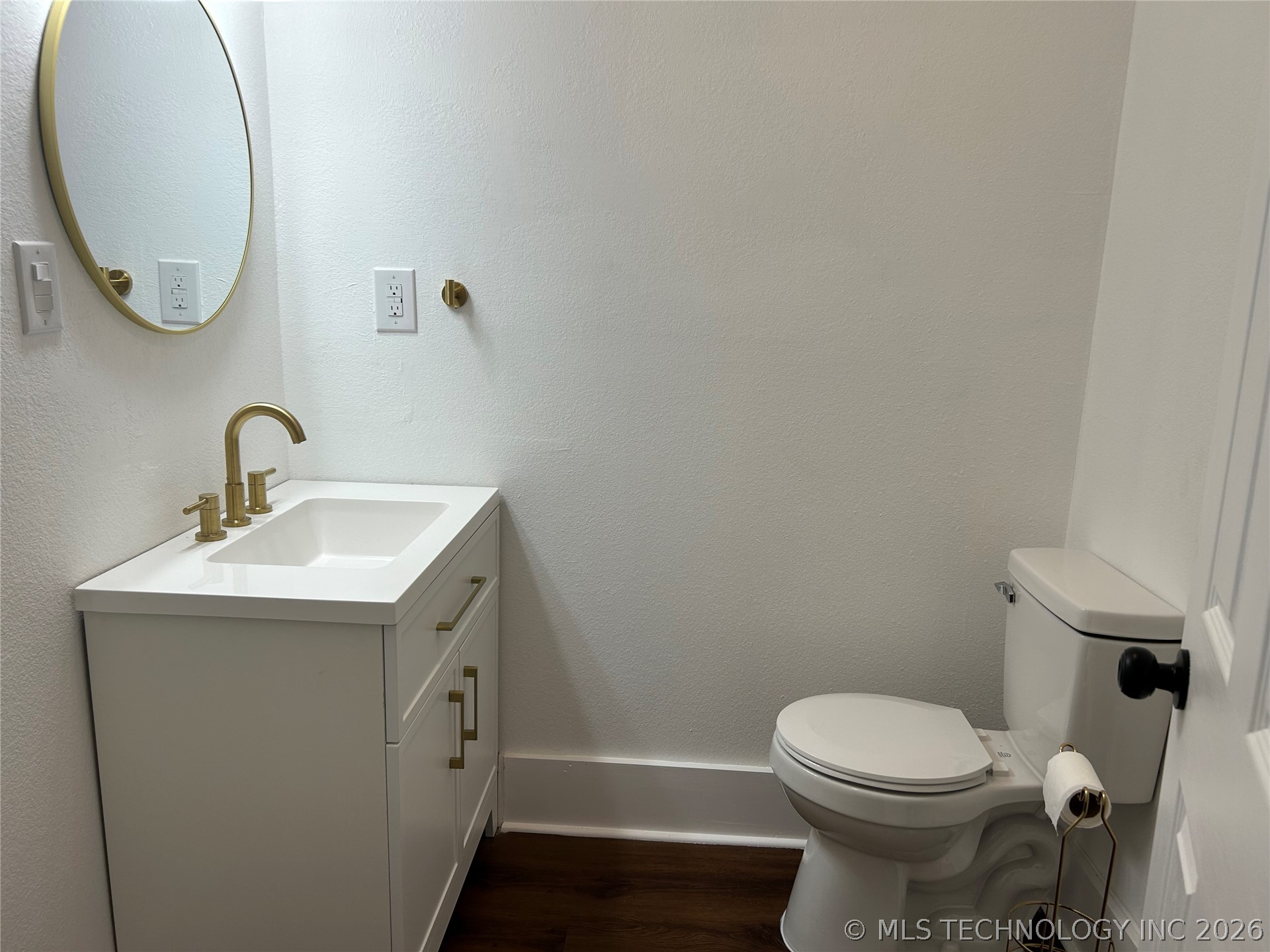 406 Creek Avenue Property Photo 13
