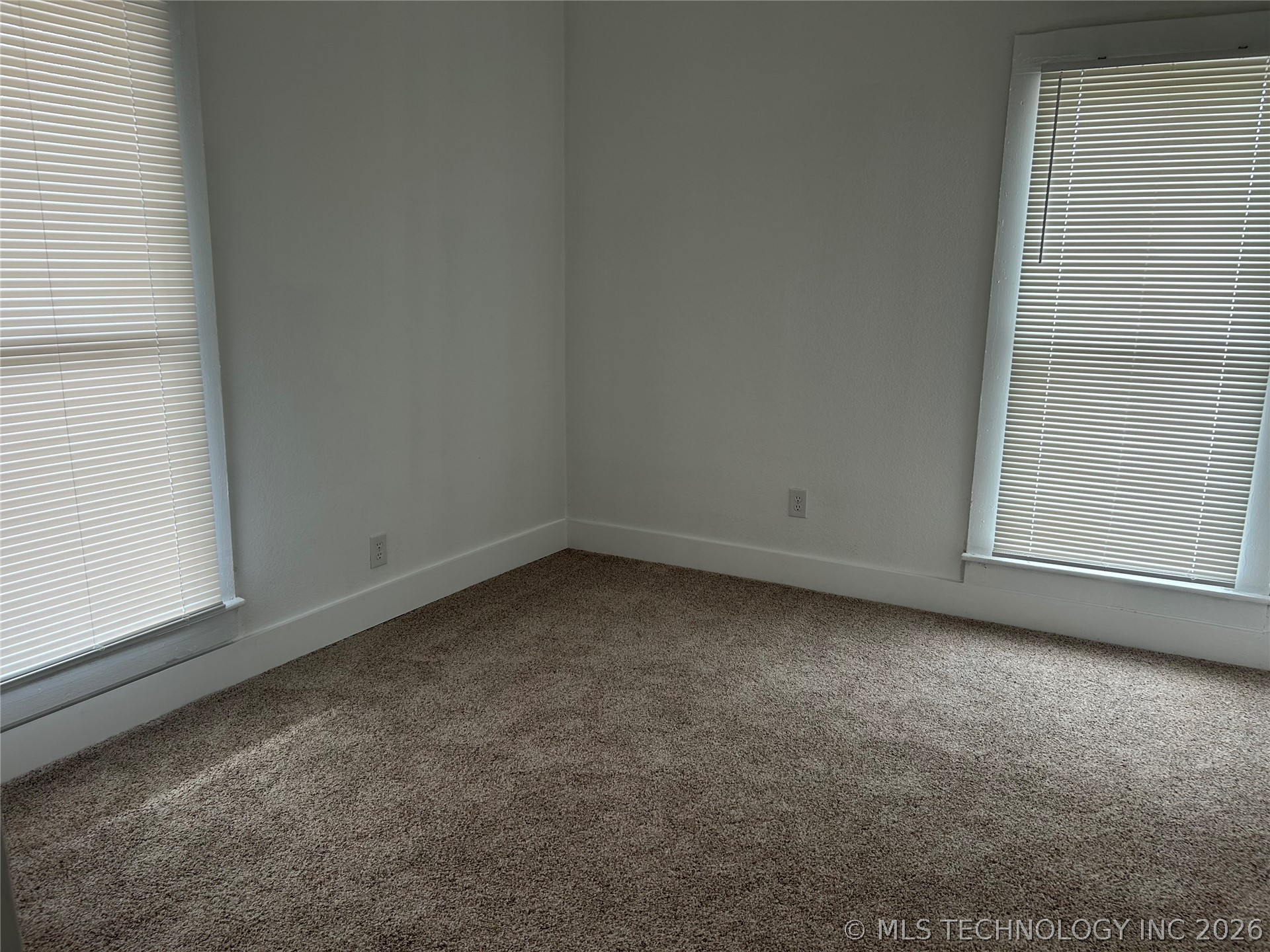 406 Creek Avenue Property Photo 14