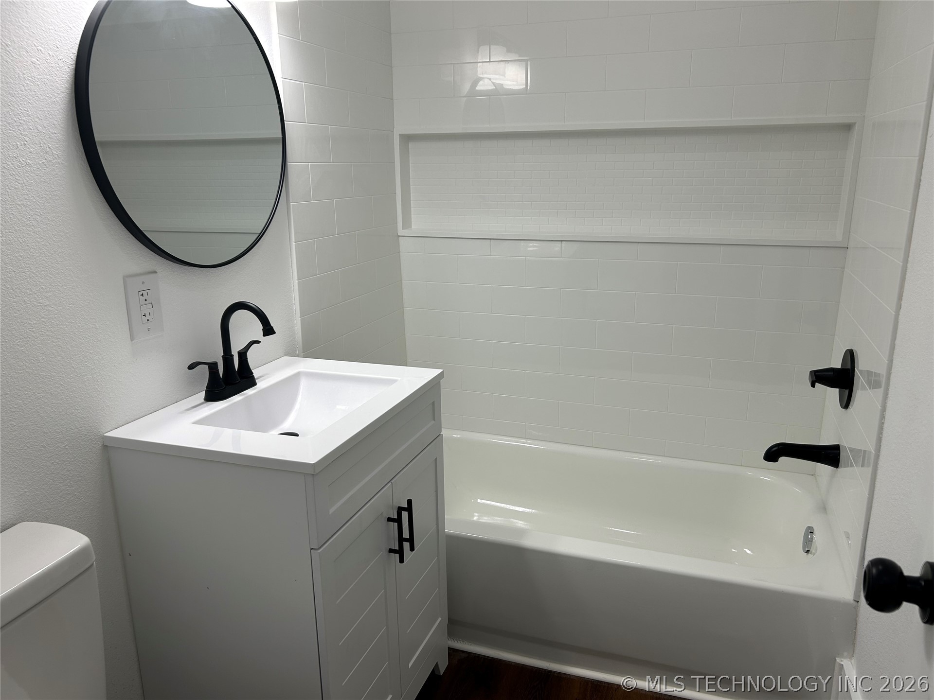 406 Creek Avenue Property Photo 15