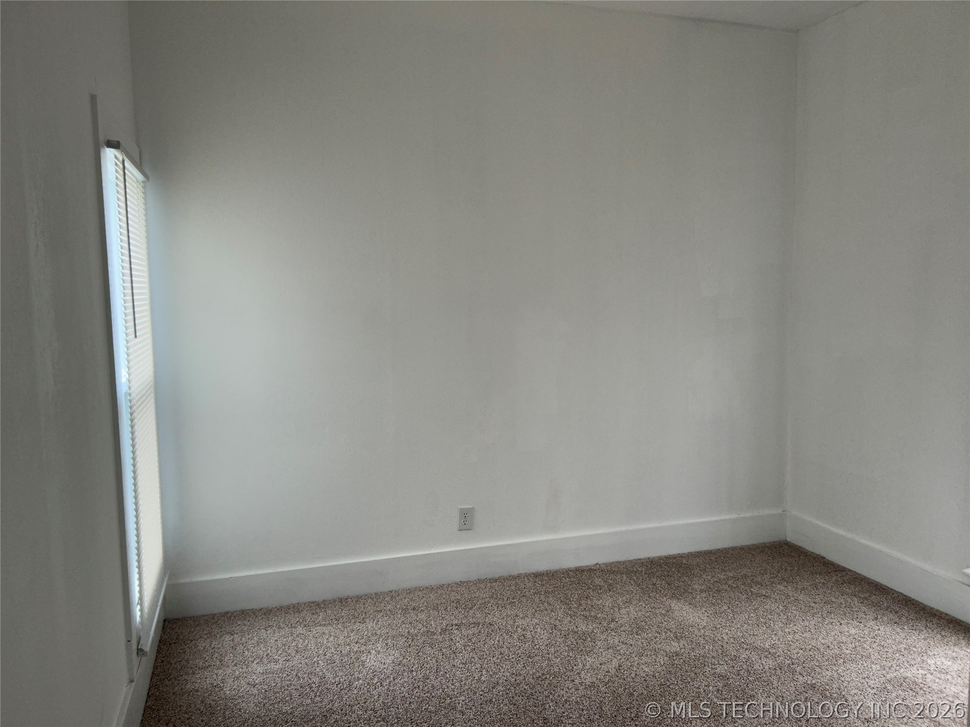 406 Creek Avenue Property Photo 17