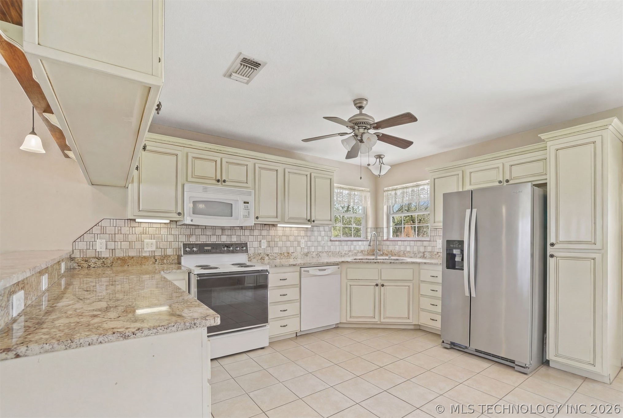 1214 Chestnut Lane Property Photo 5