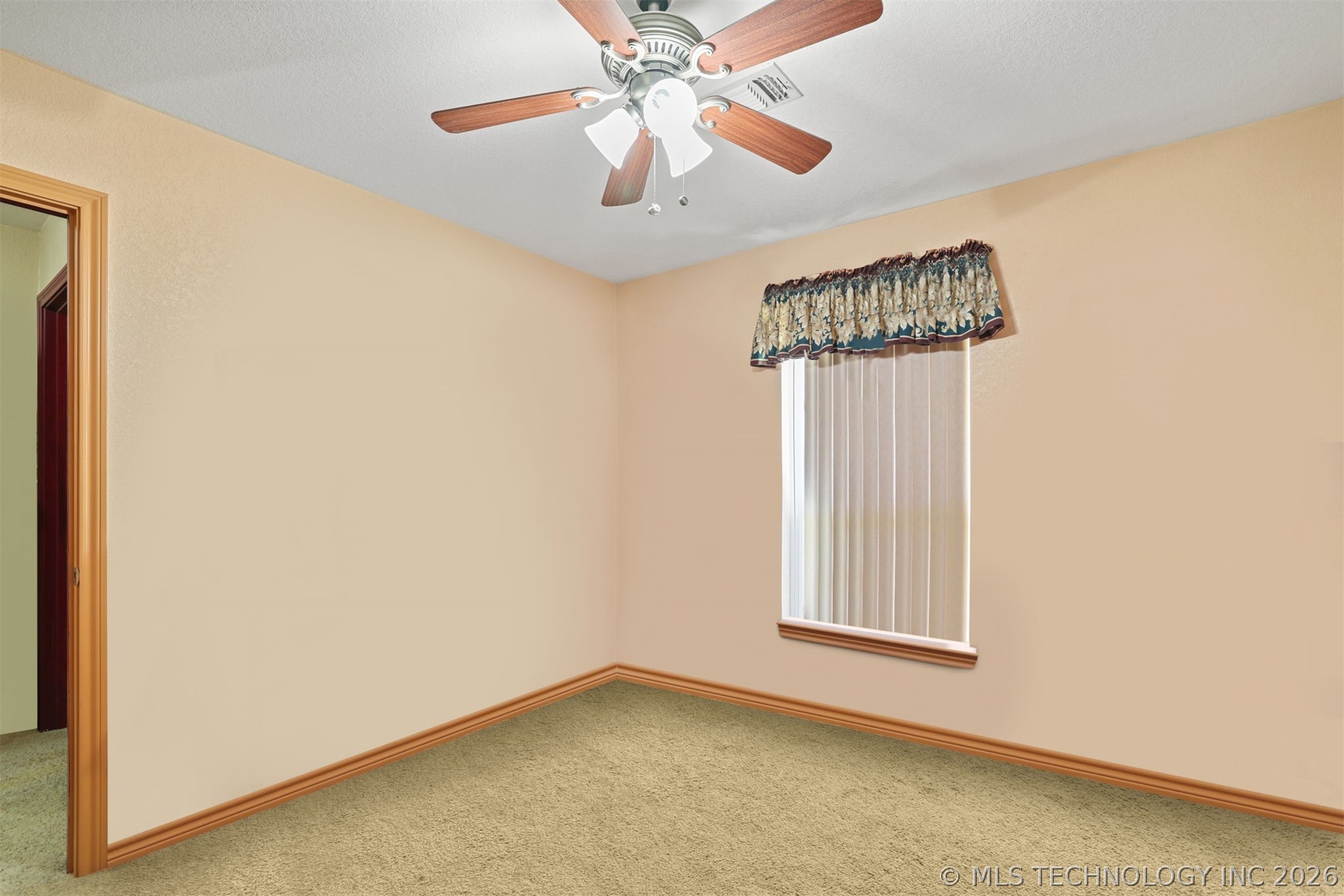 1214 Chestnut Lane Property Photo 7