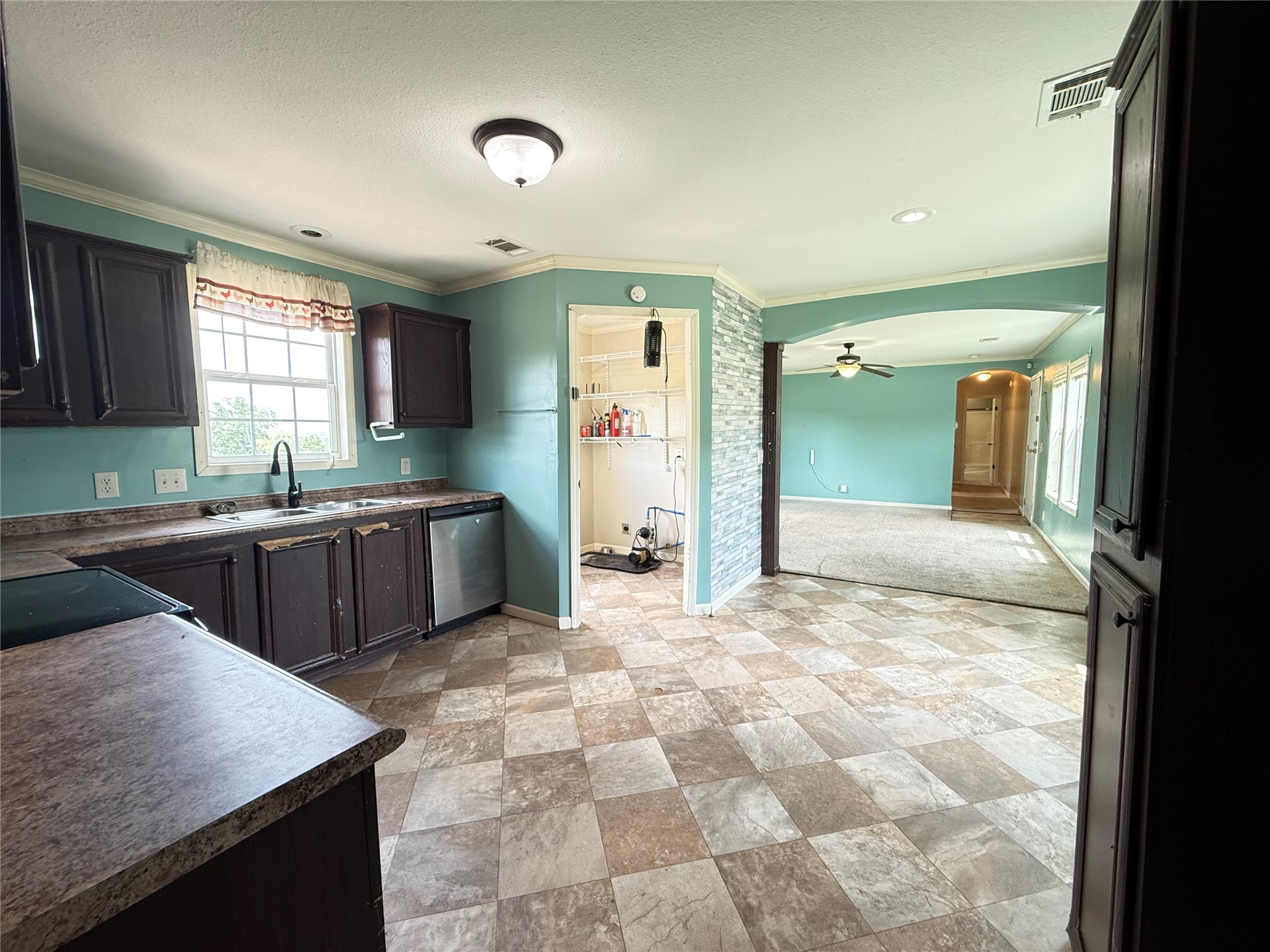 55205 W Highway 16 Highway Property Photo 5