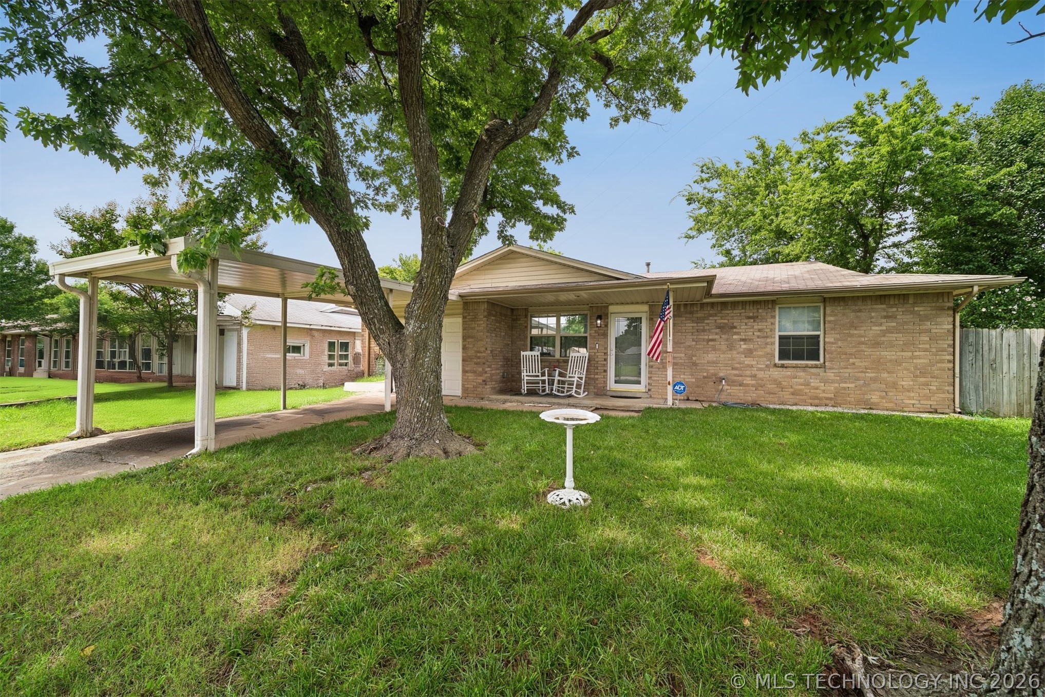 479 E 137th Street Property Photo 1