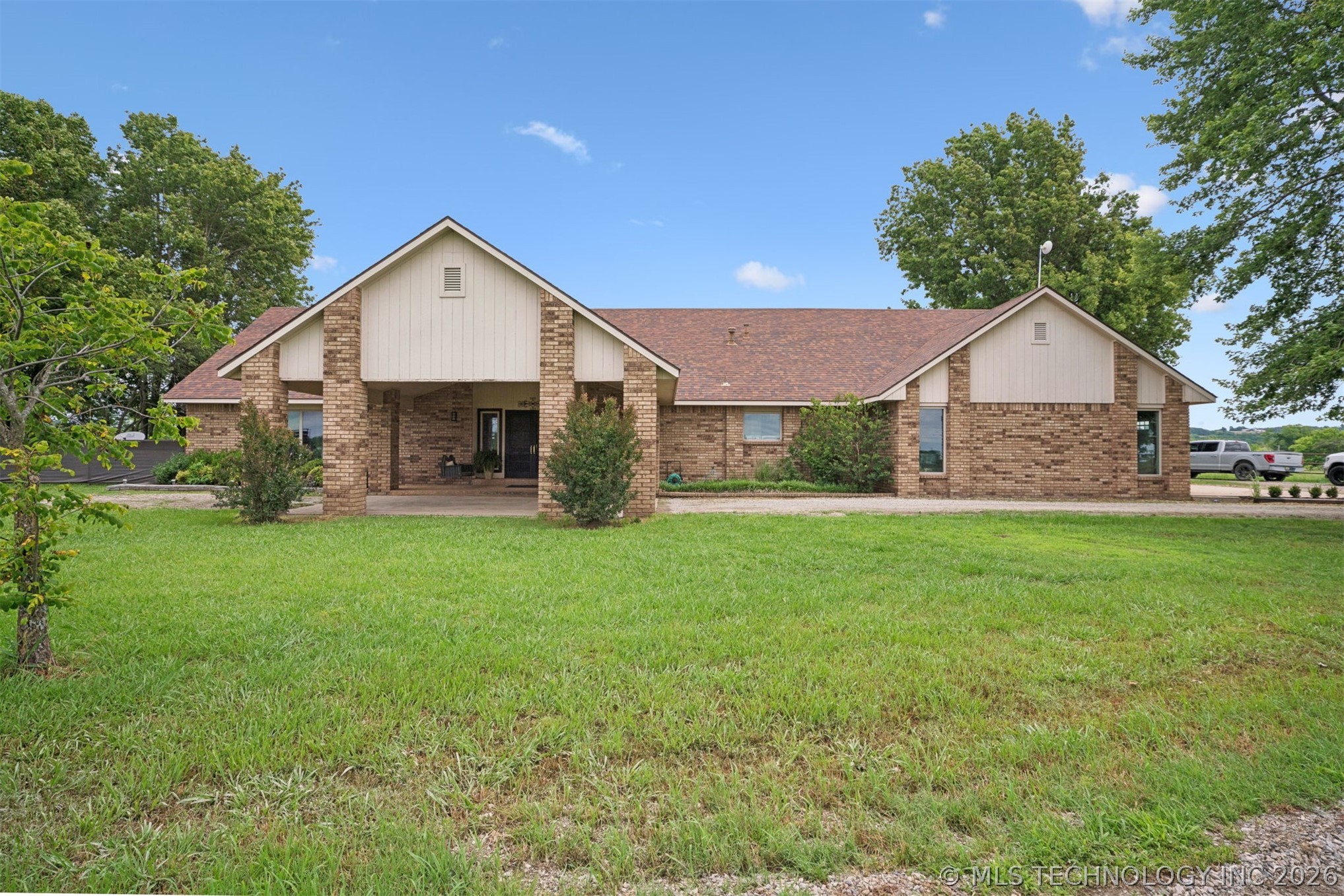 17955 E Highway 20 Highway Property Photo 1