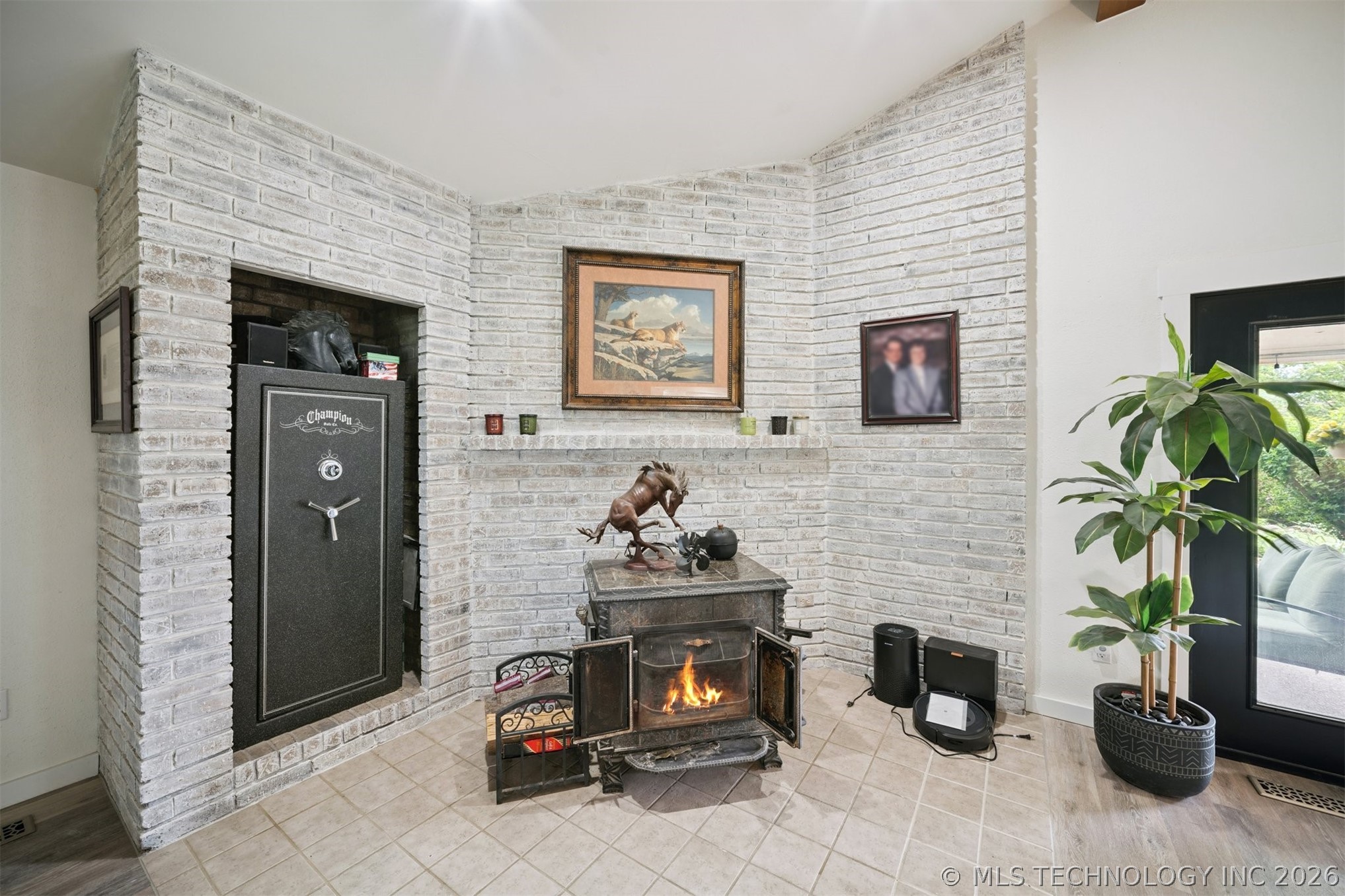 17955 E Highway 20 Highway Property Photo 6