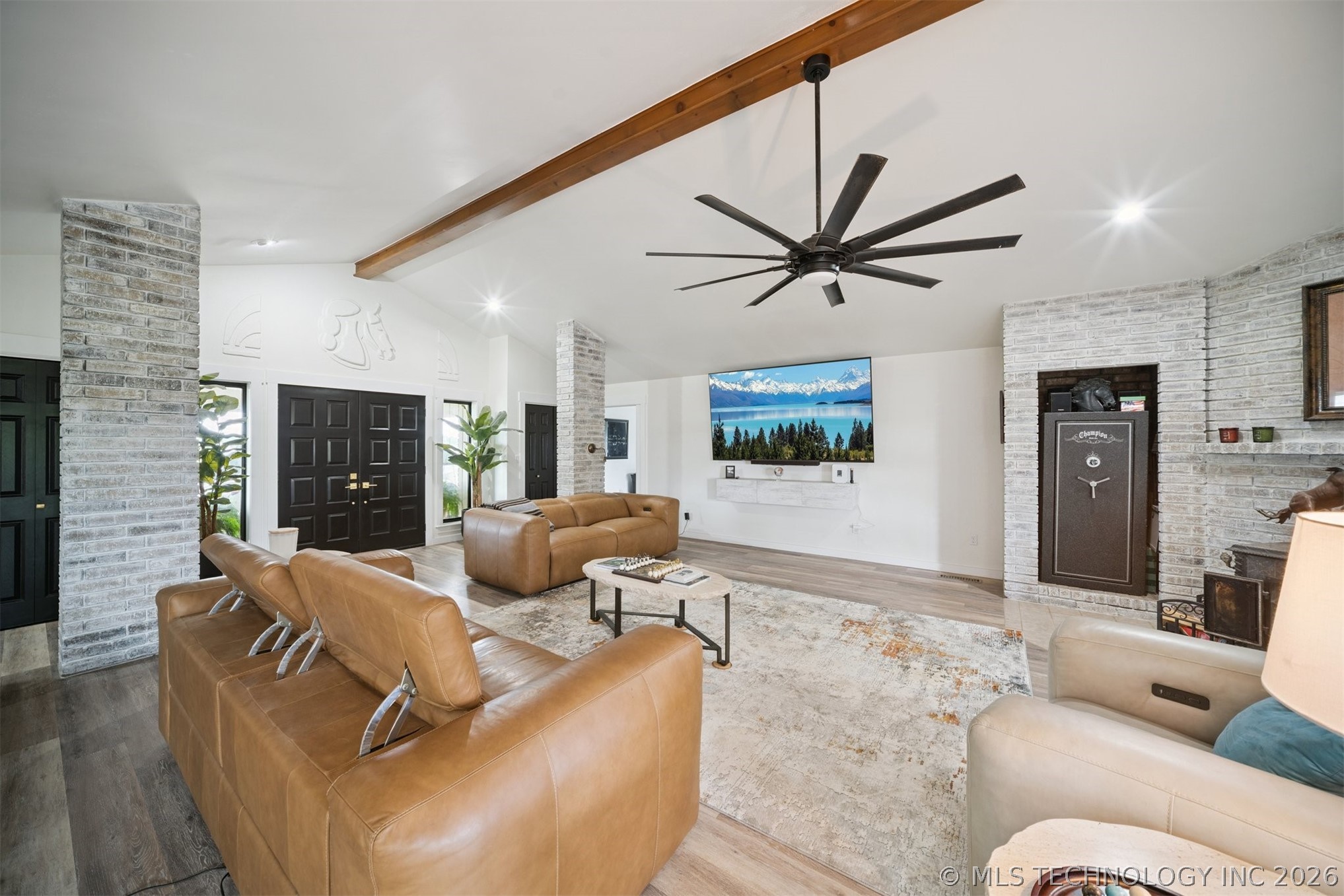 17955 E Highway 20 Highway Property Photo 8