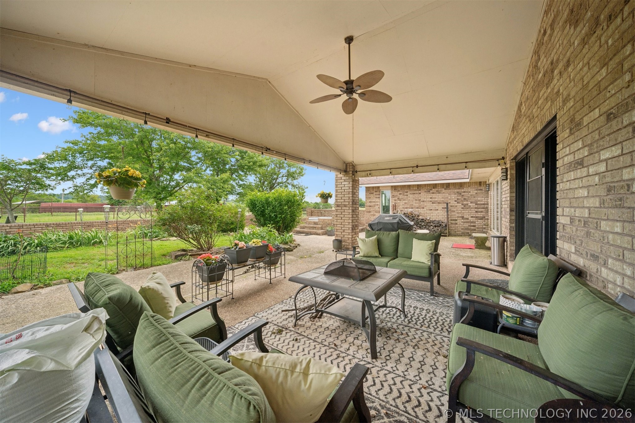 17955 E Highway 20 Highway Property Photo 44