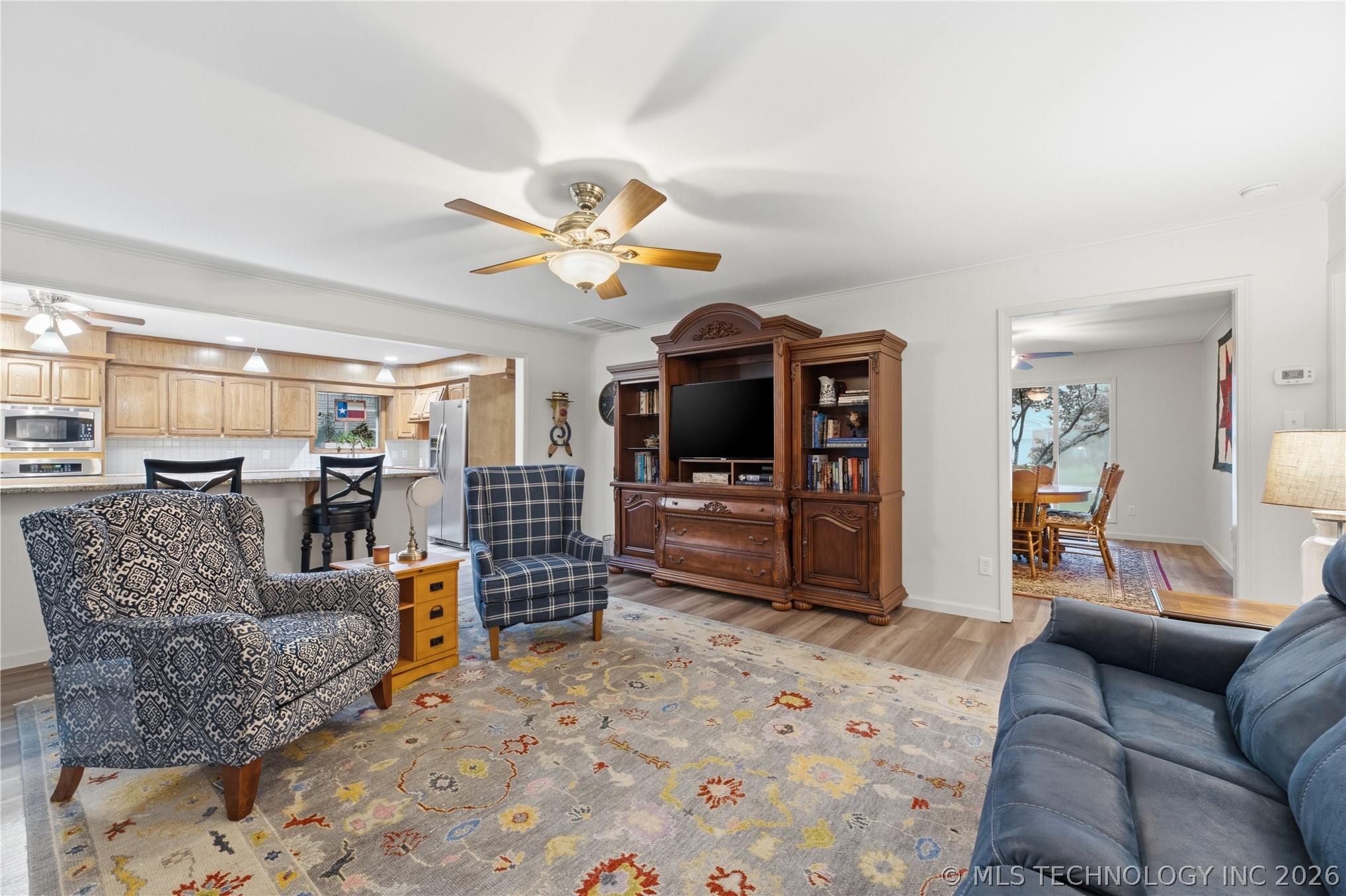 1598 E 60th Street Property Photo 6