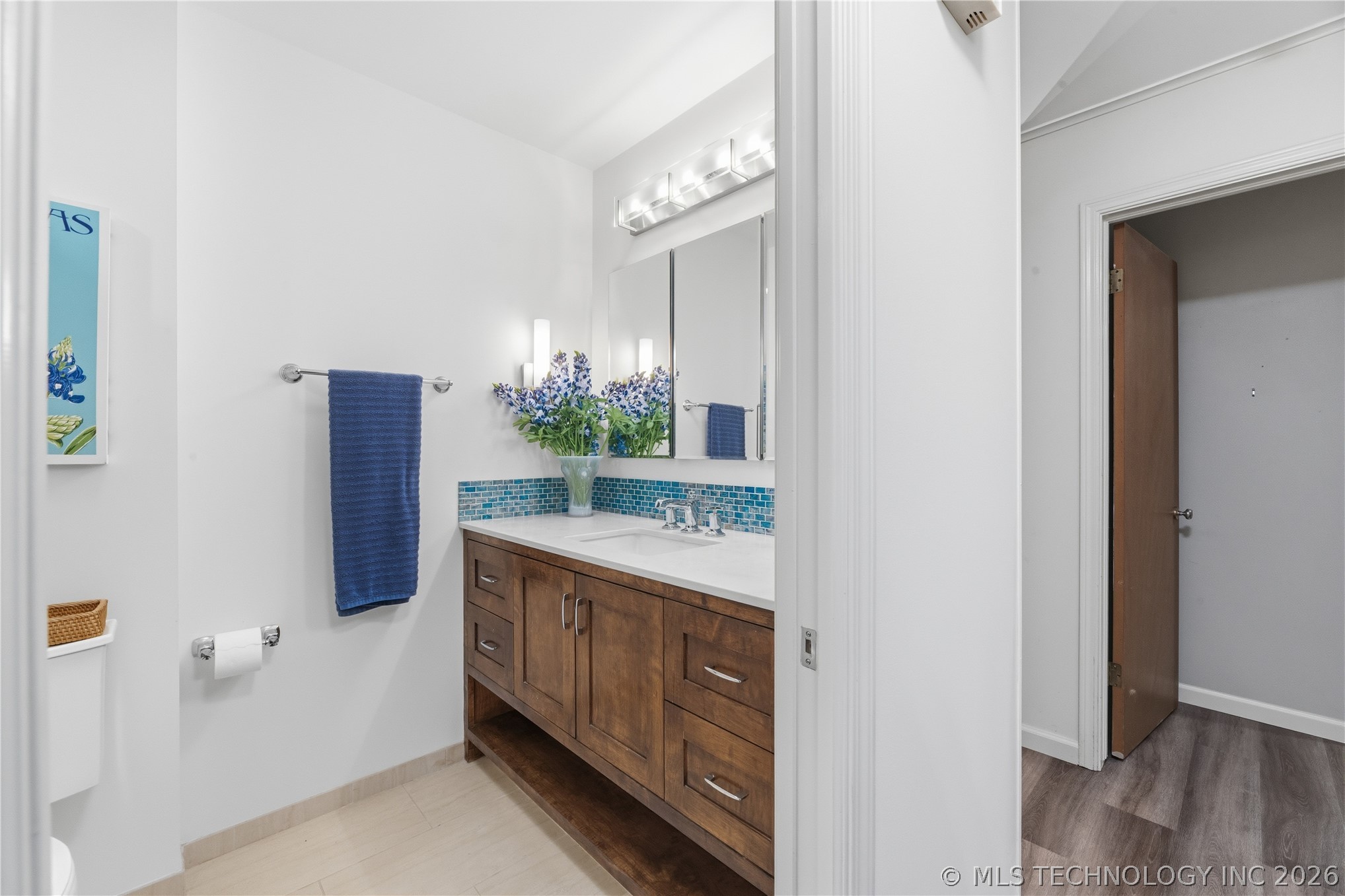 1598 E 60th Street Property Photo 14
