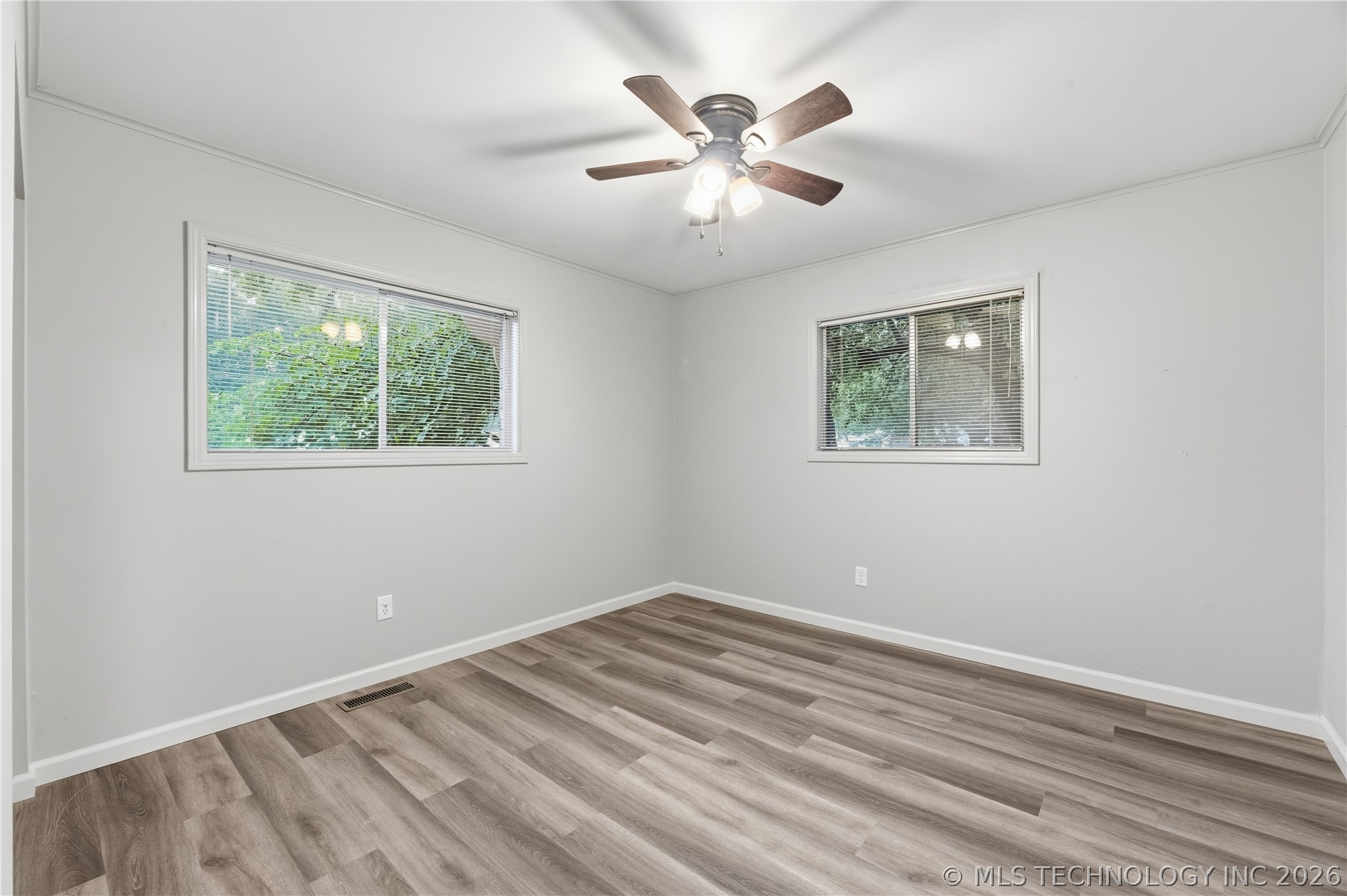 1598 E 60th Street Property Photo 21
