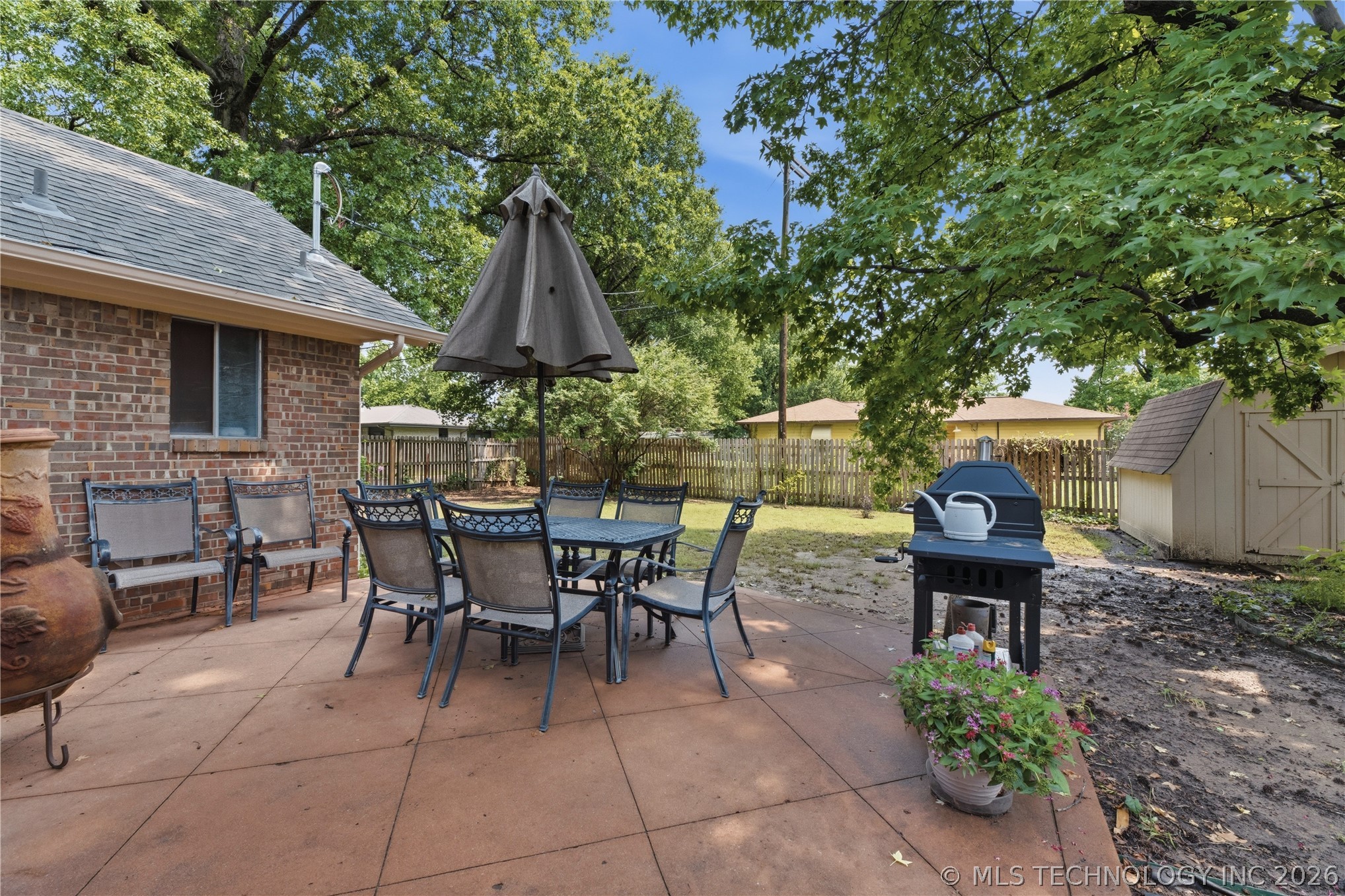 1598 E 60th Street Property Photo 23