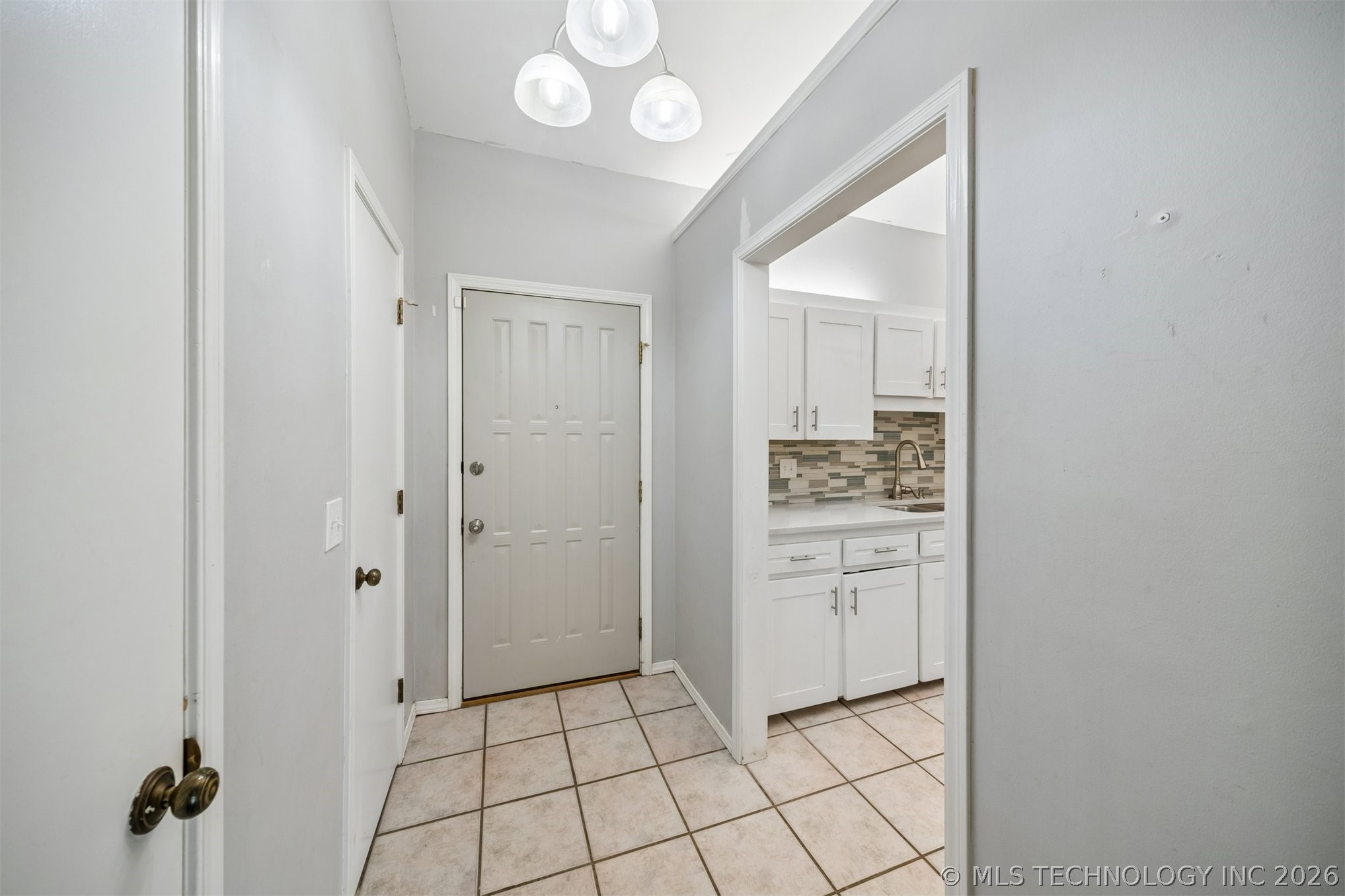 7663 E 58th Place Property Photo 6