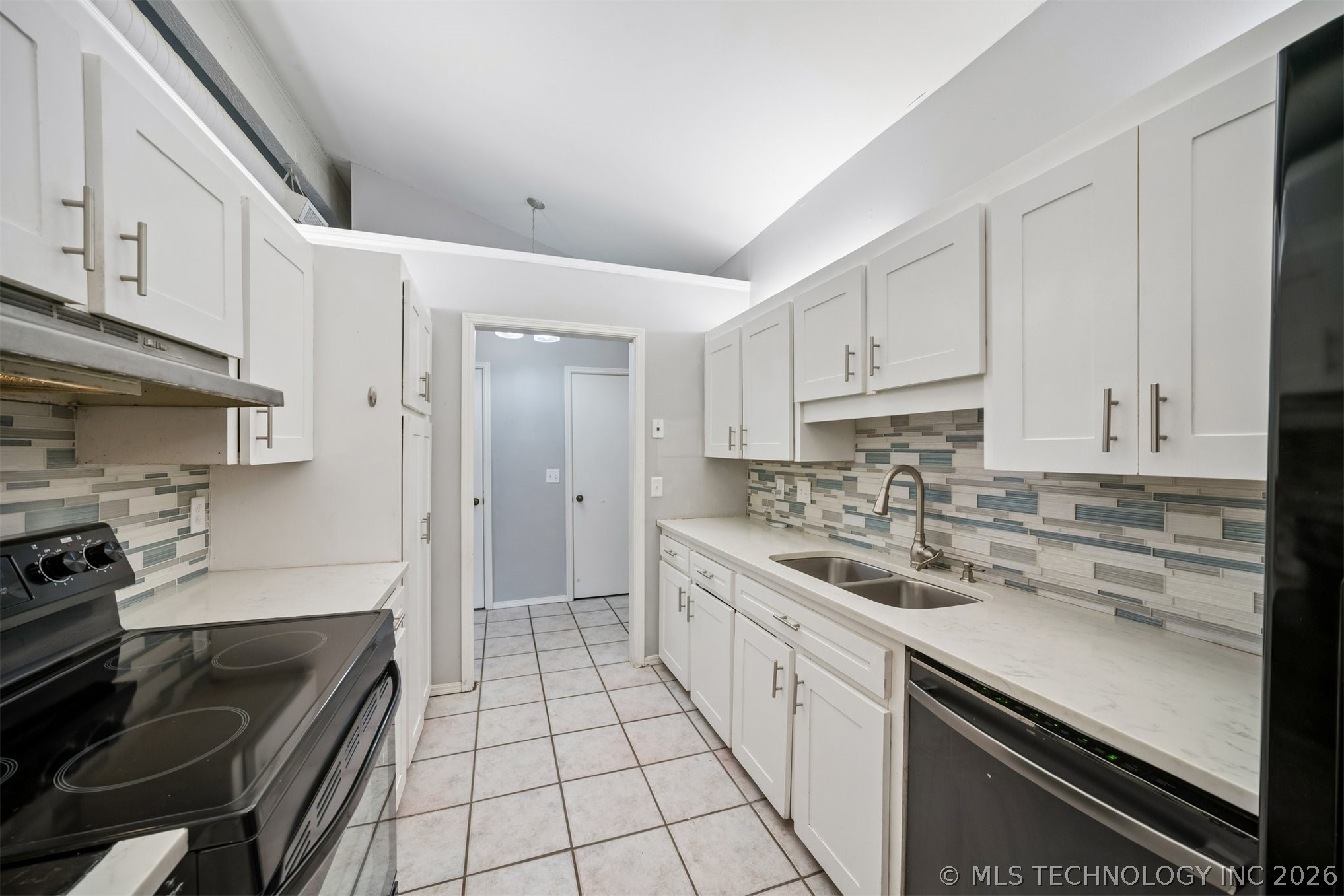 7663 E 58th Place Property Photo 9