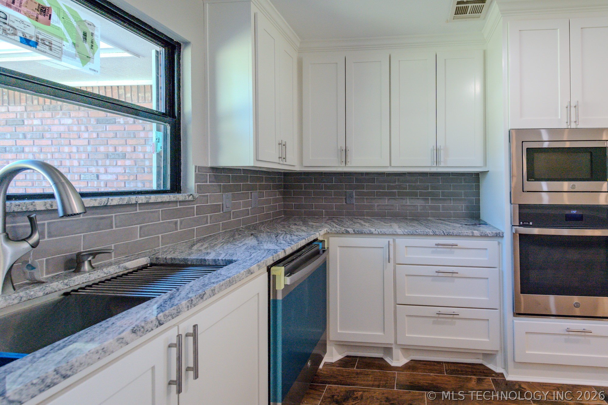 7020 E 89th Street Property Photo 16