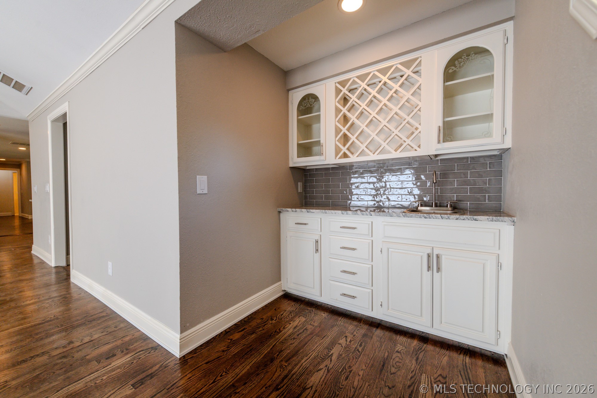7020 E 89th Street Property Photo 23
