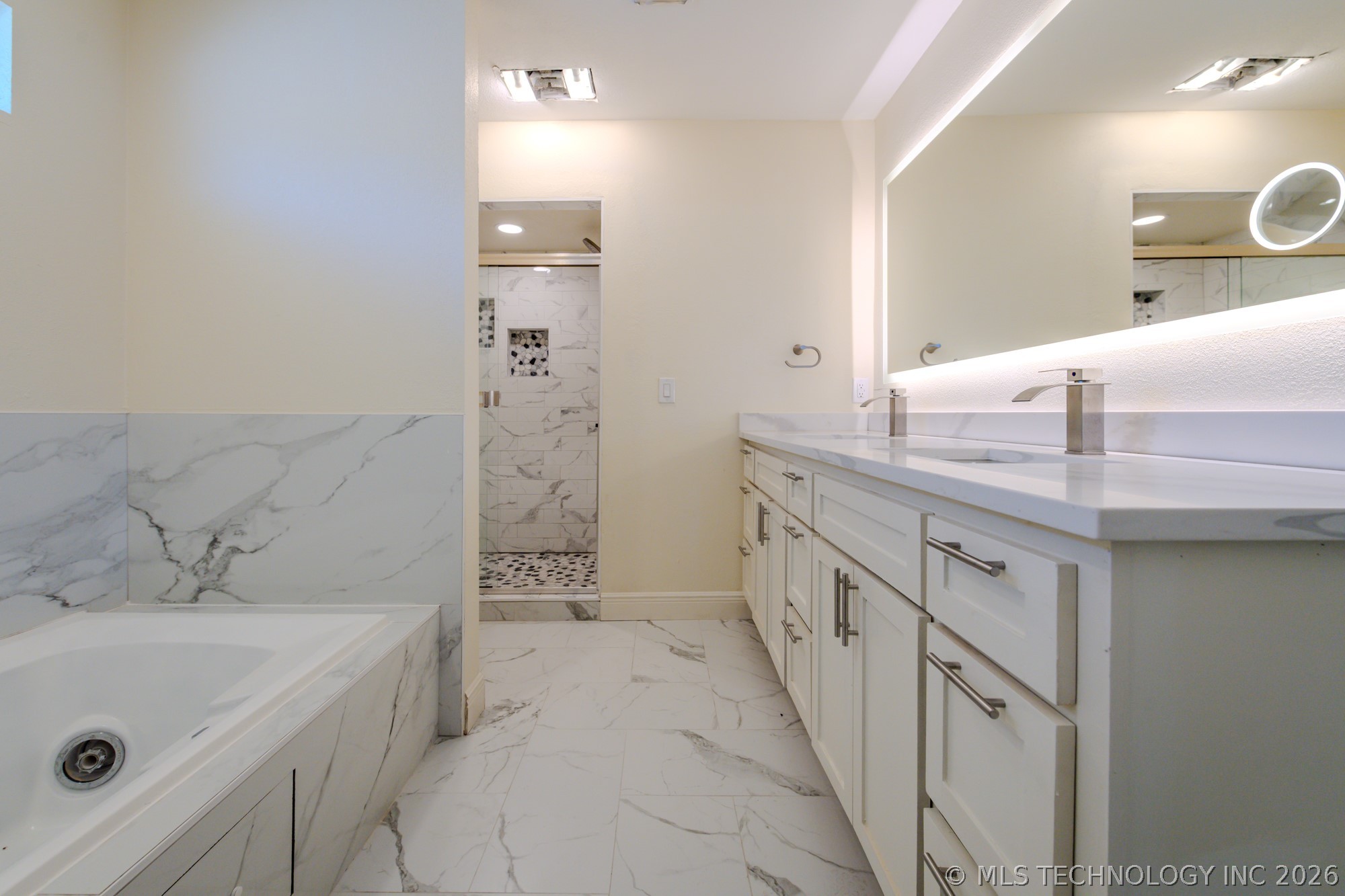 7020 E 89th Street Property Photo 30