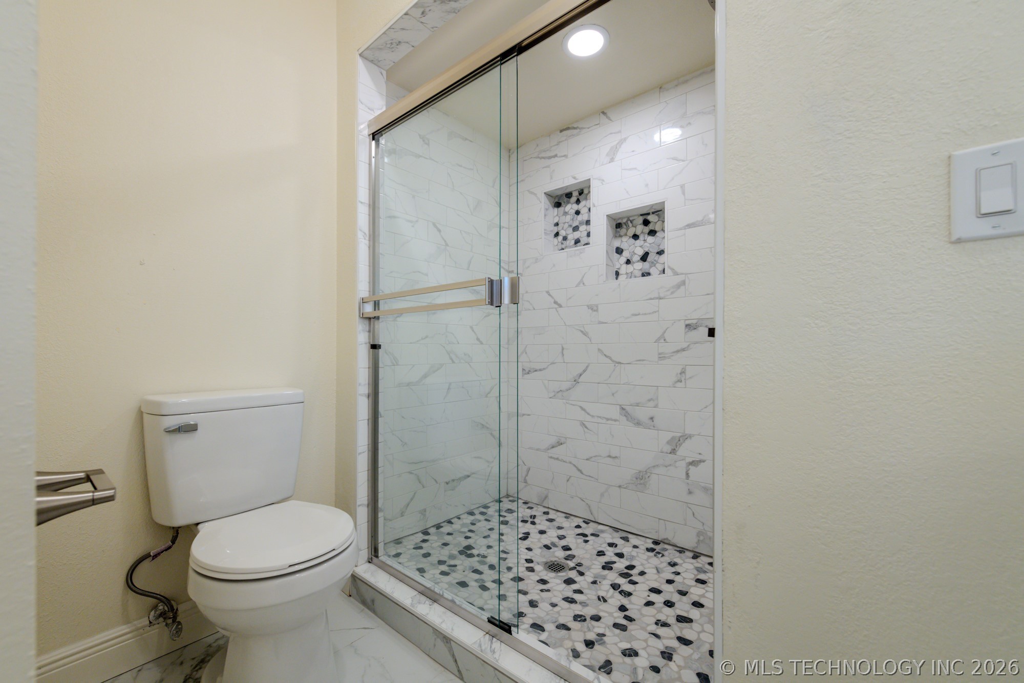 7020 E 89th Street Property Photo 32