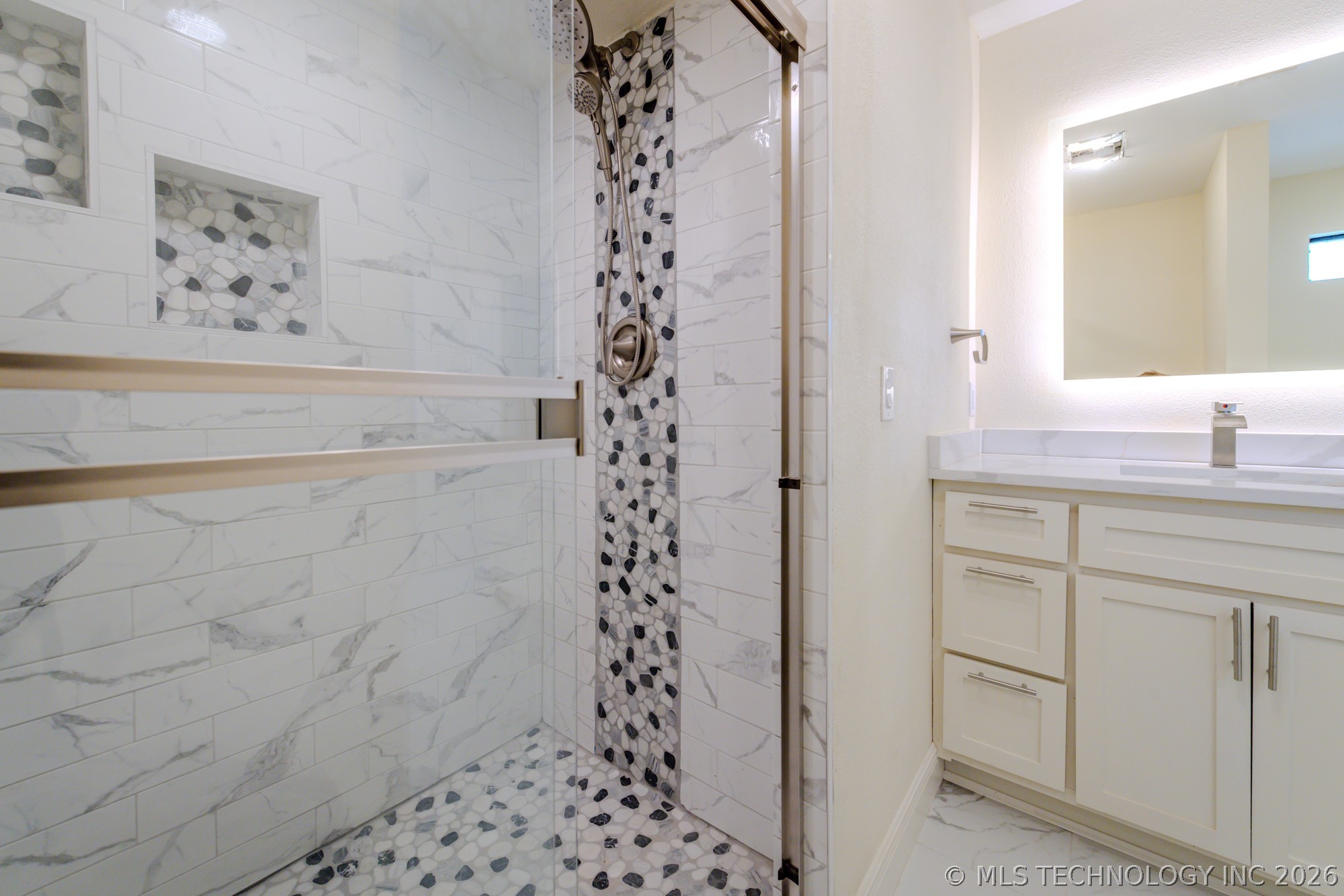 7020 E 89th Street Property Photo 33
