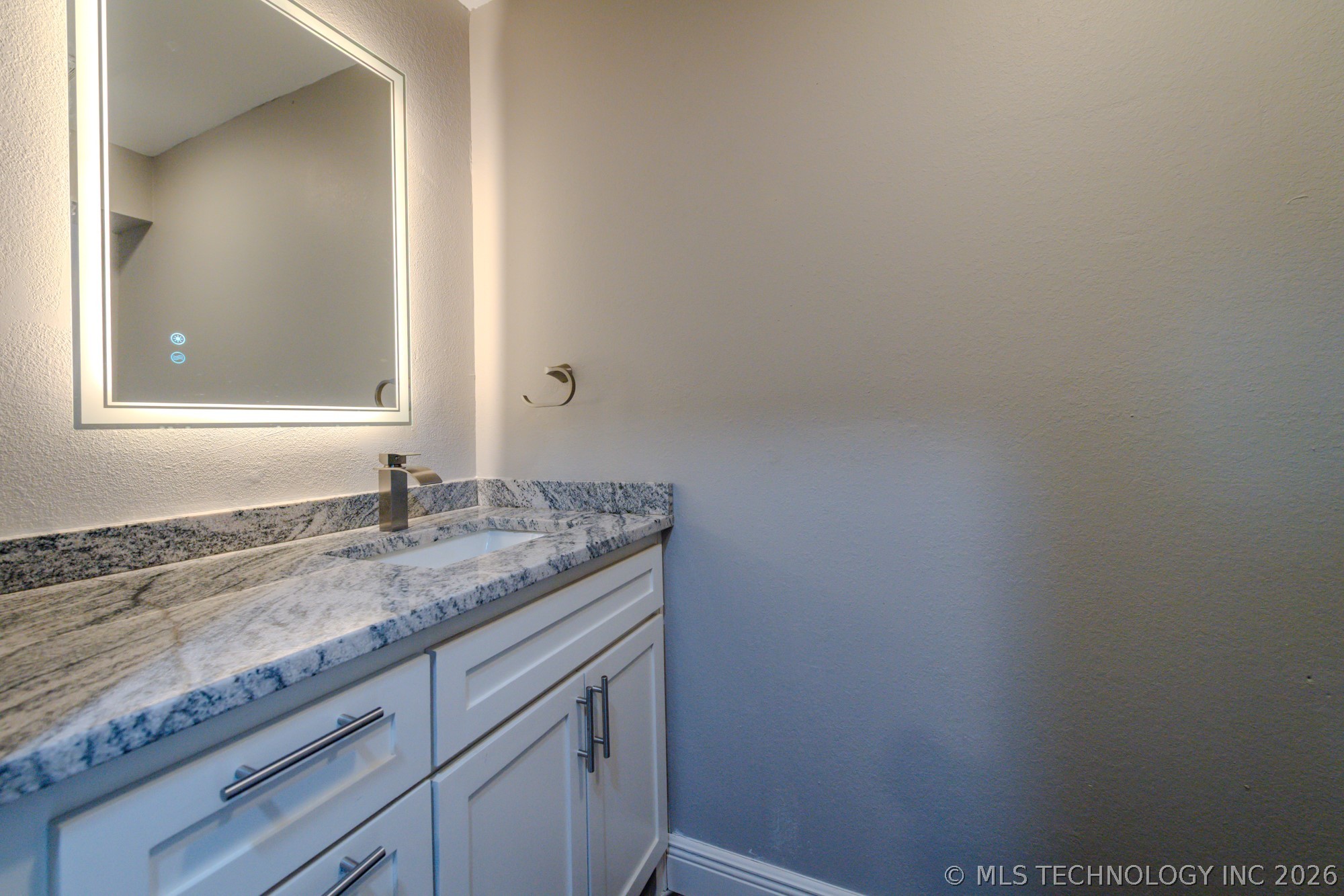 7020 E 89th Street Property Photo 34