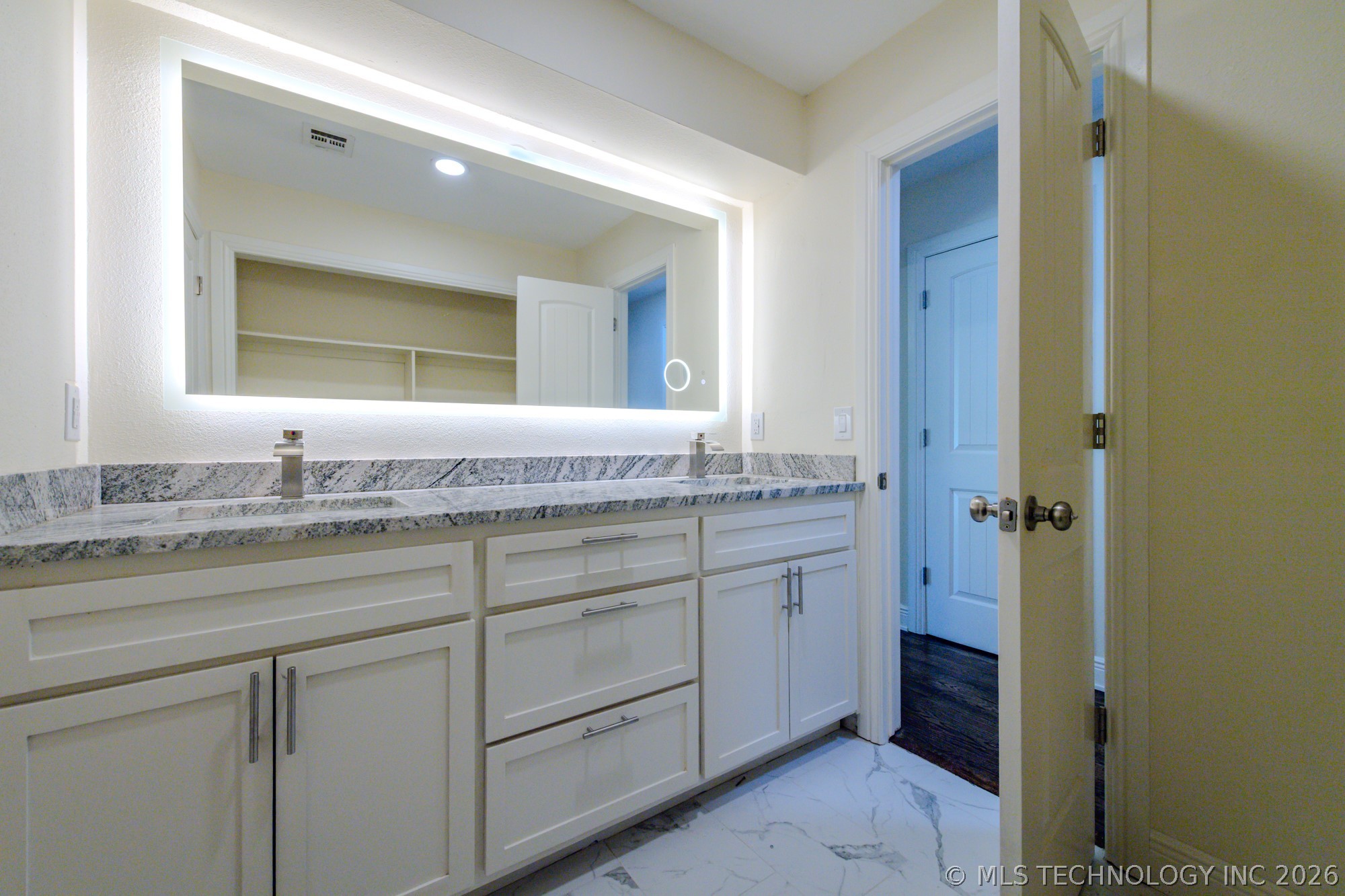 7020 E 89th Street Property Photo 43