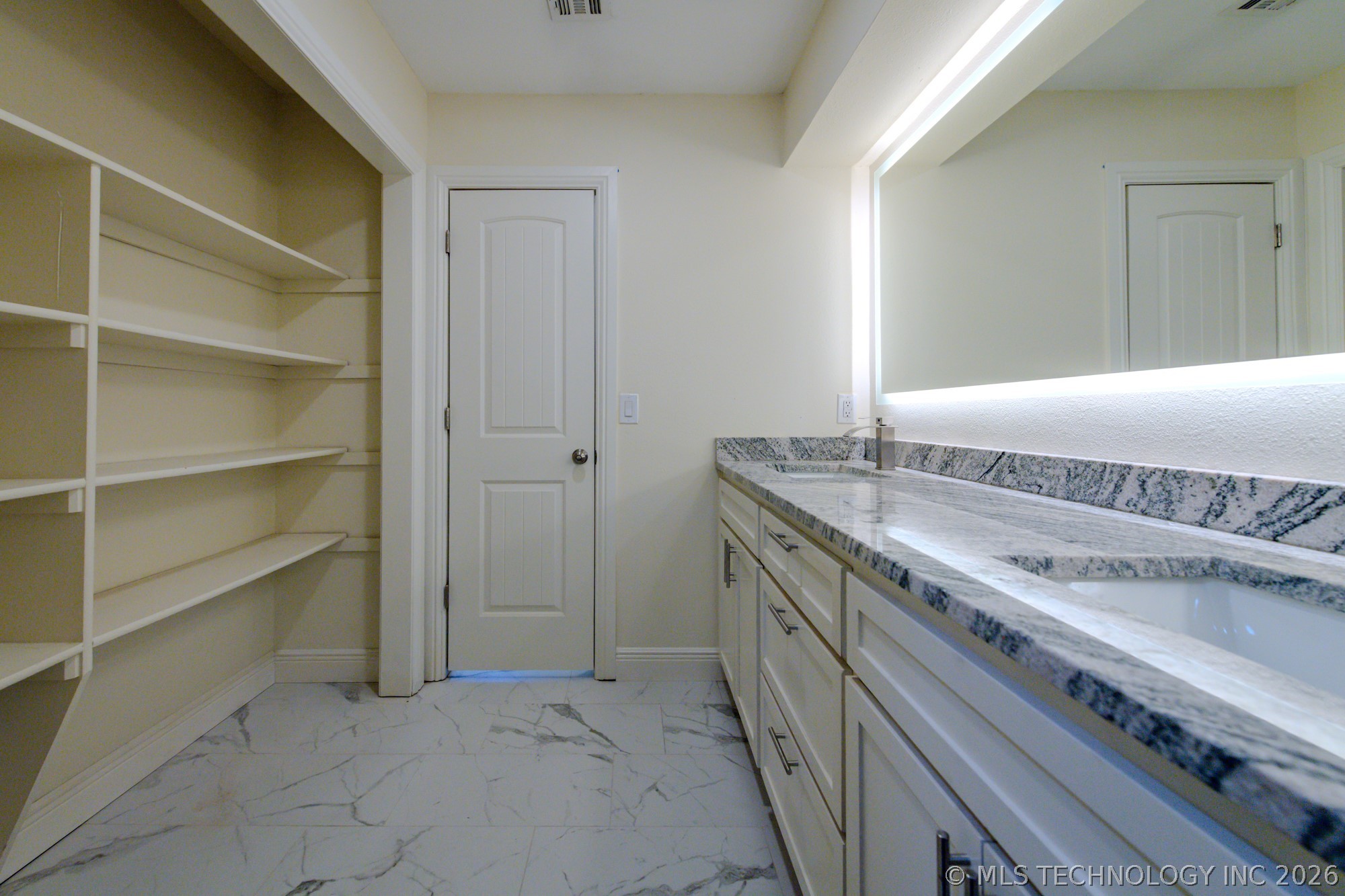 7020 E 89th Street Property Photo 46