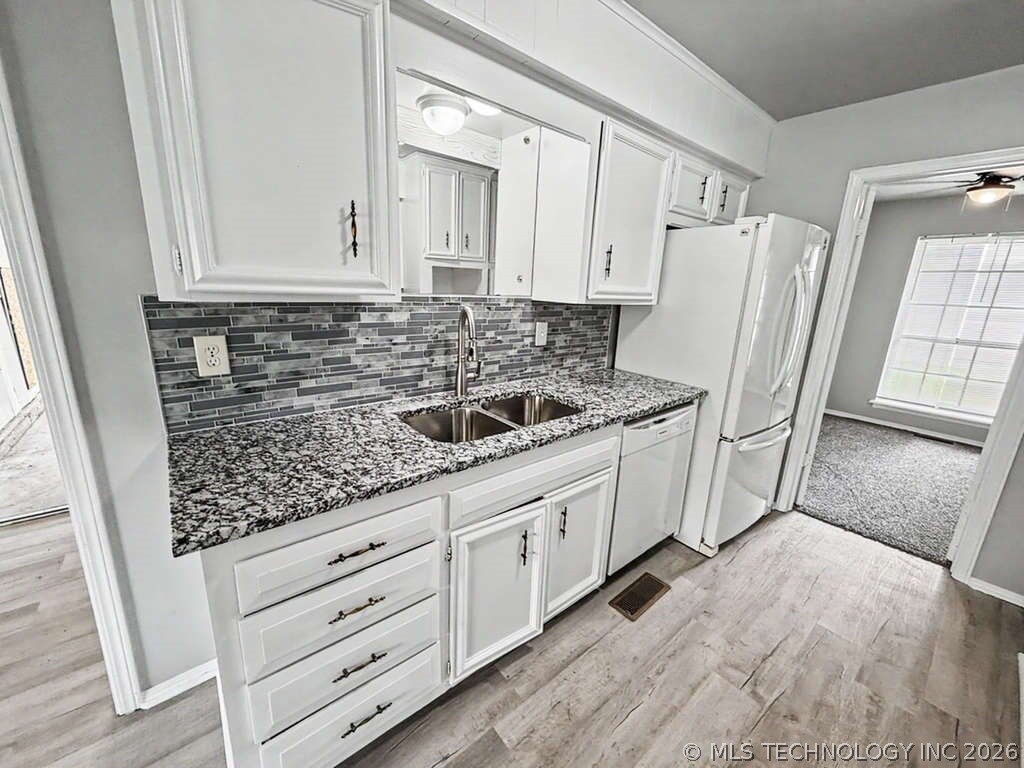 5210 S 74th Avenue E Property Photo 7