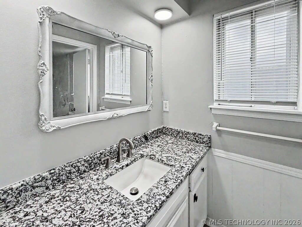 5210 S 74th Avenue E Property Photo 13