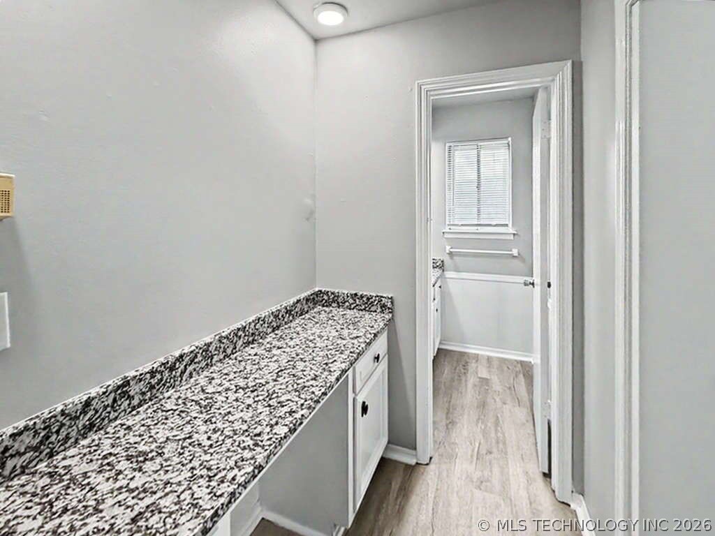 5210 S 74th Avenue E Property Photo 14