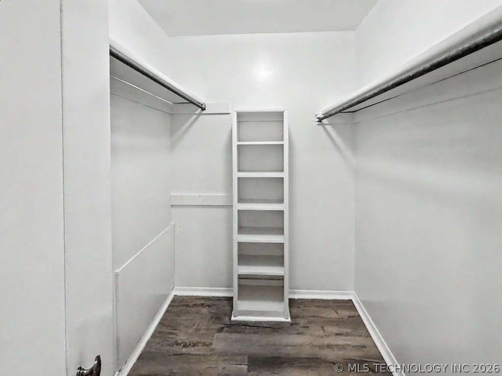 5210 S 74th Avenue E Property Photo 15
