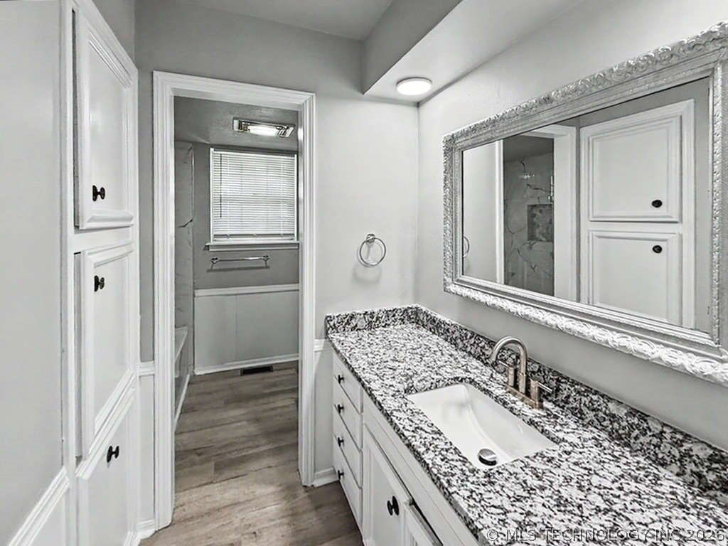 5210 S 74th Avenue E Property Photo 16
