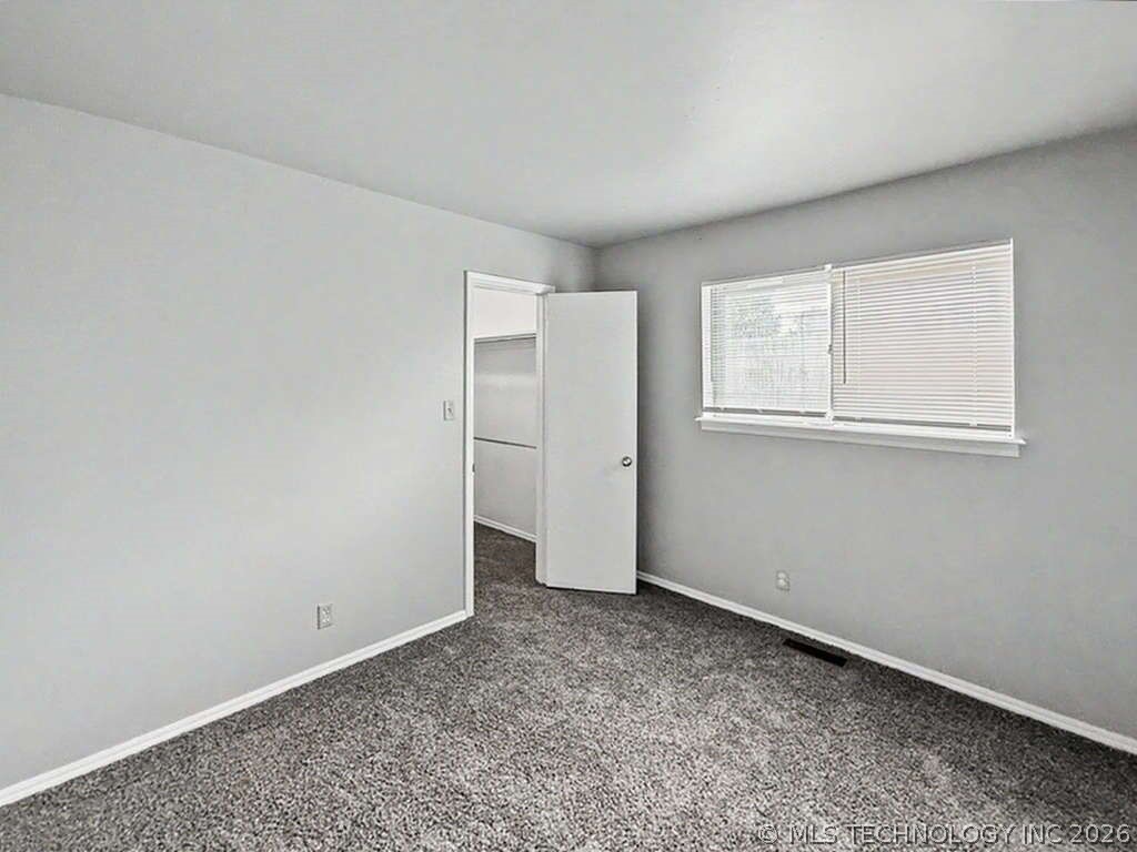 5210 S 74th Avenue E Property Photo 18