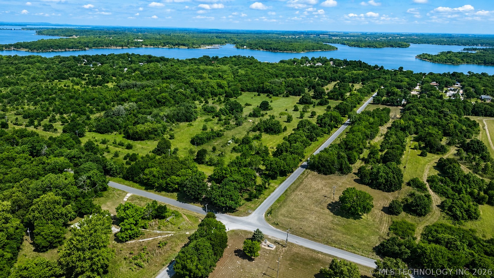 6 E 1170 Road Property Photo 5