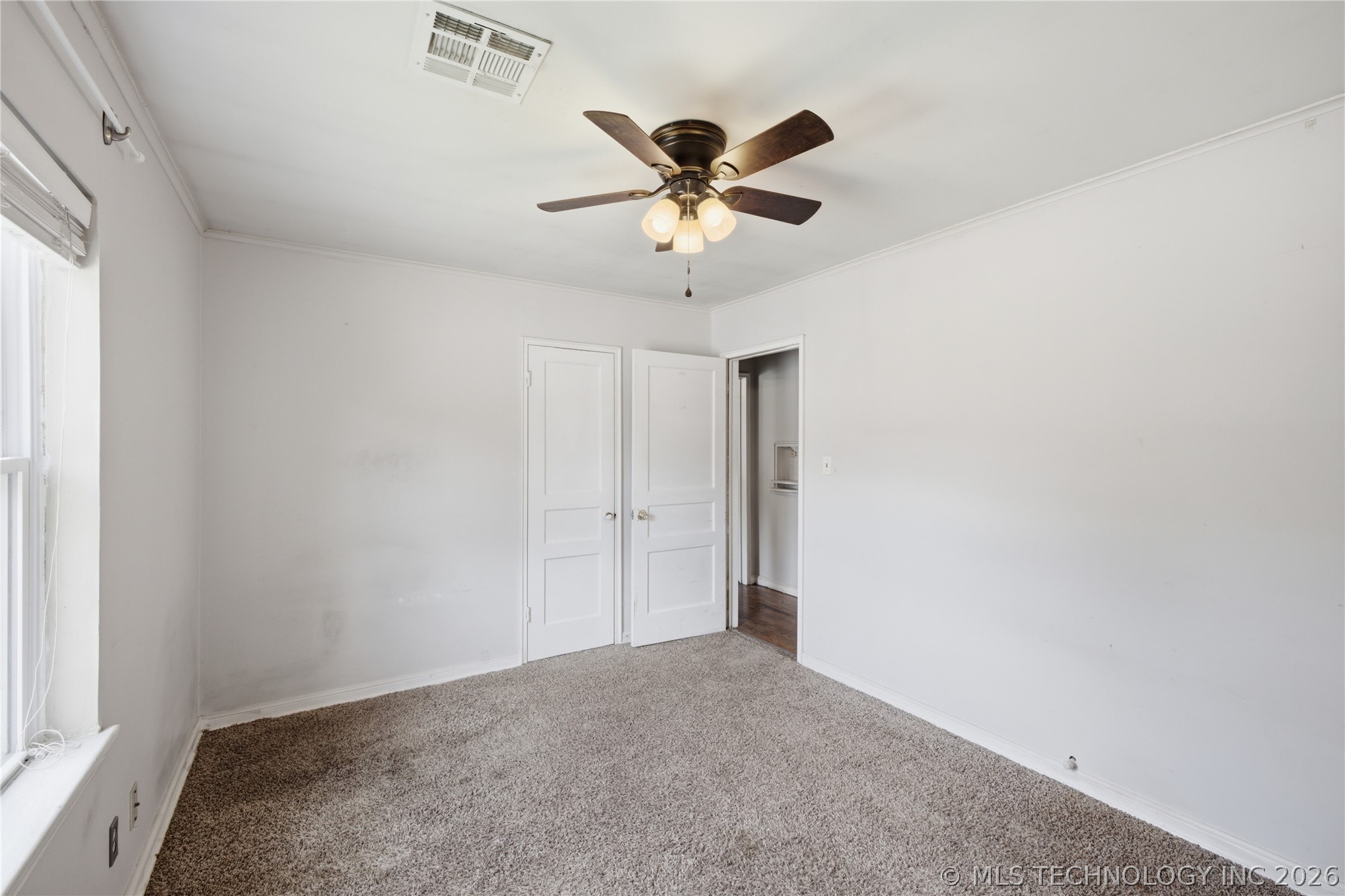 2747 E 4th Street Property Photo 14