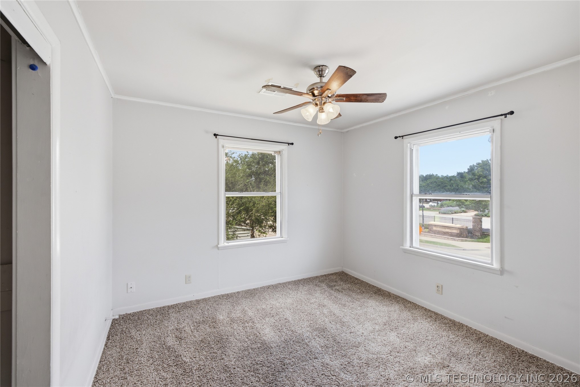 2747 E 4th Street Property Photo 16