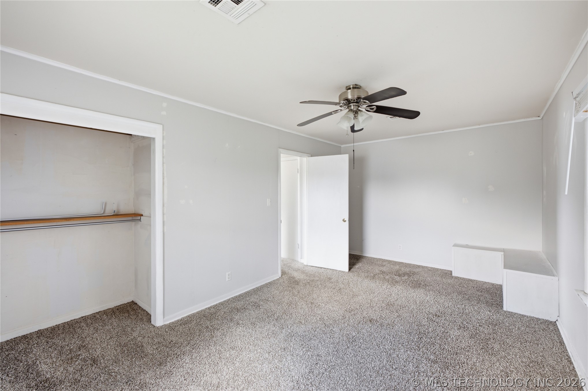 2747 E 4th Street Property Photo 19