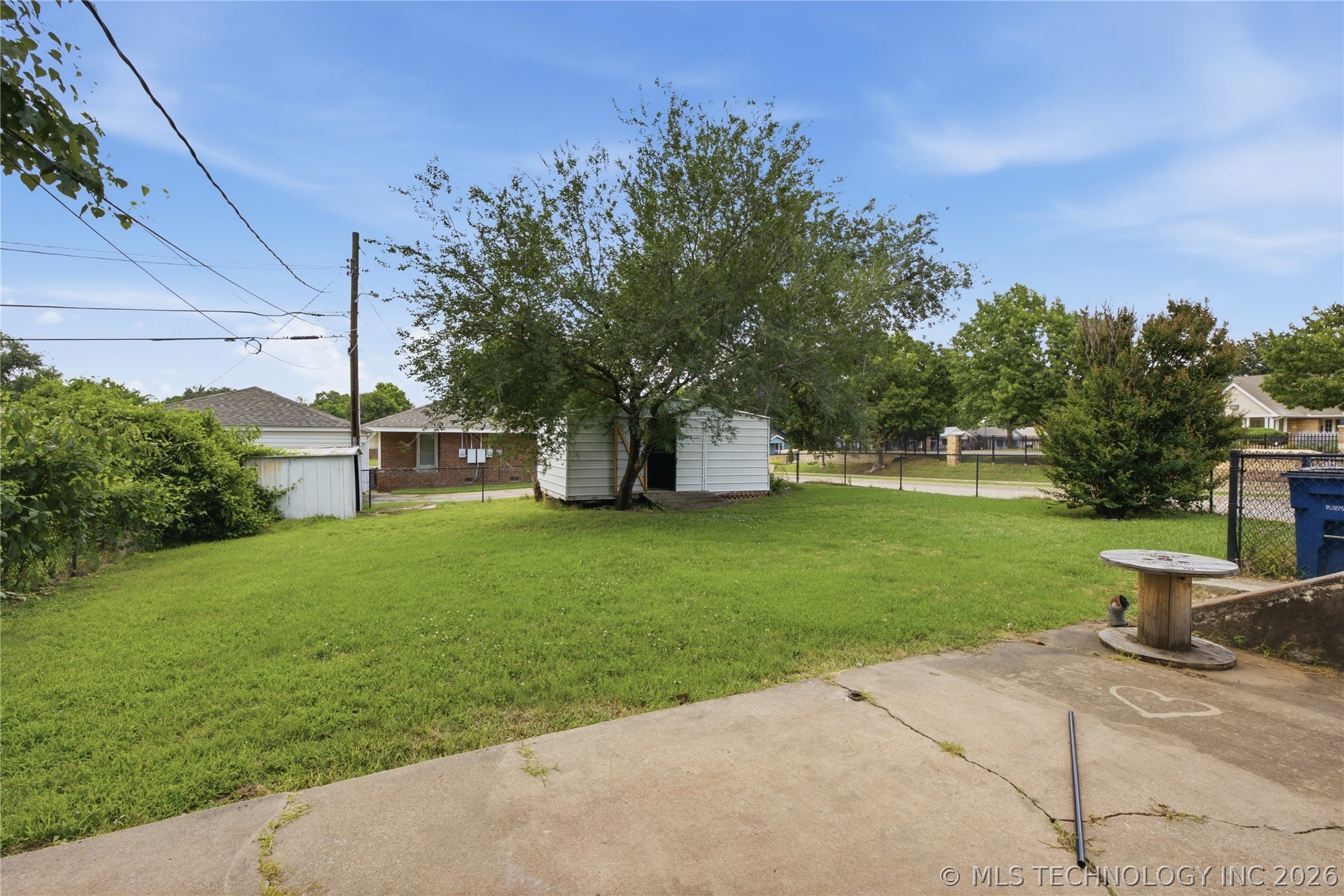 2747 E 4th Street Property Photo 27