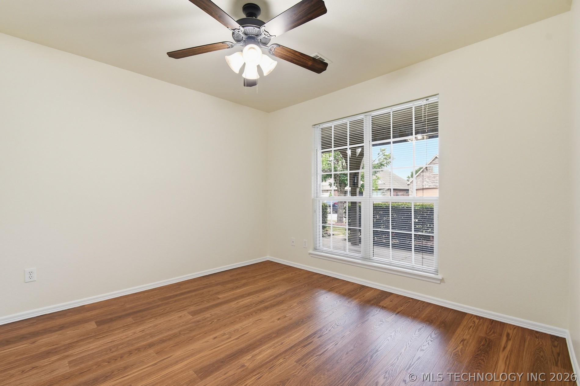 12521 S Date Place Property Photo 20