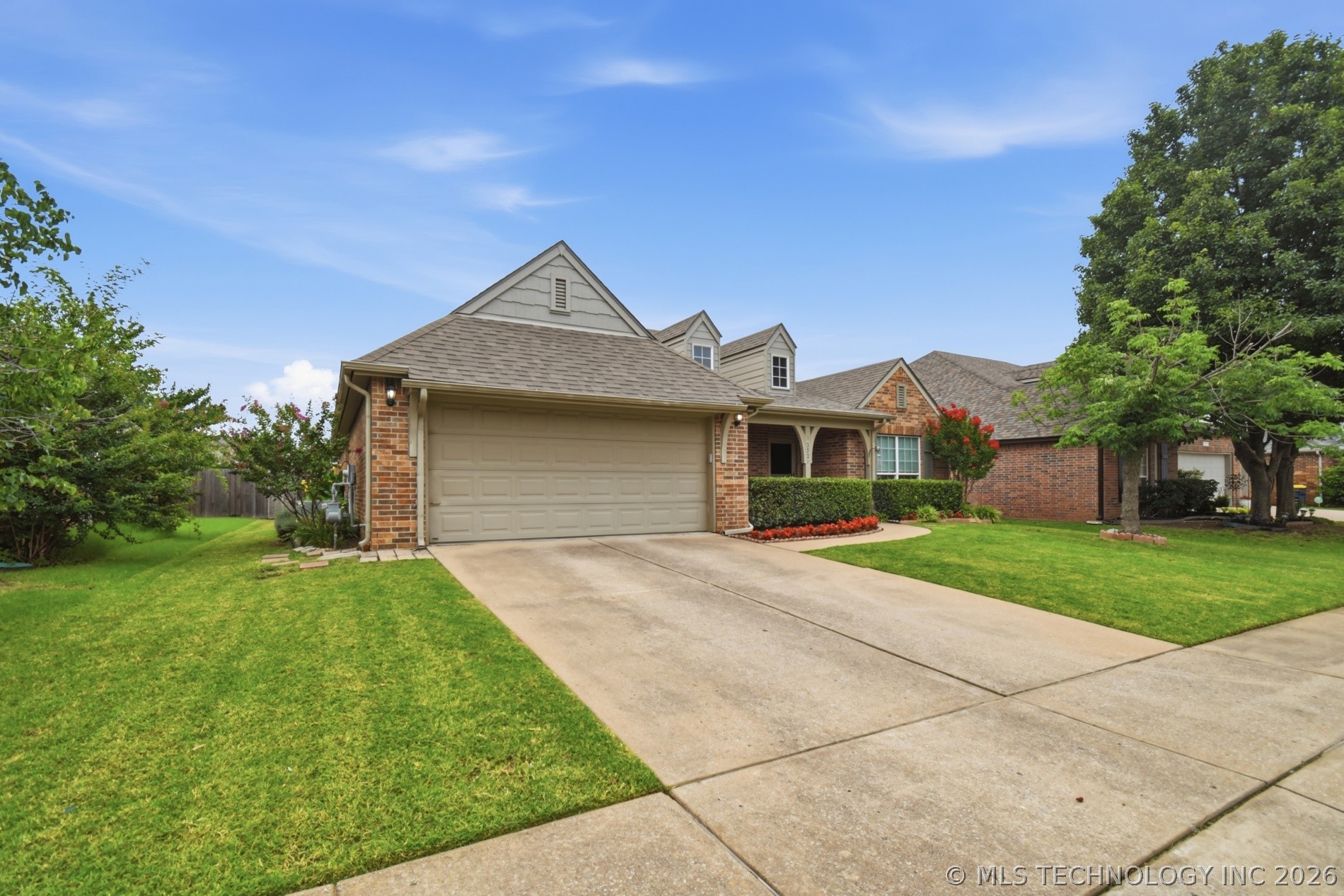 12521 S Date Place Property Photo 25