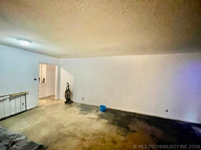6021 S Joplin Avenue Property Photo 10