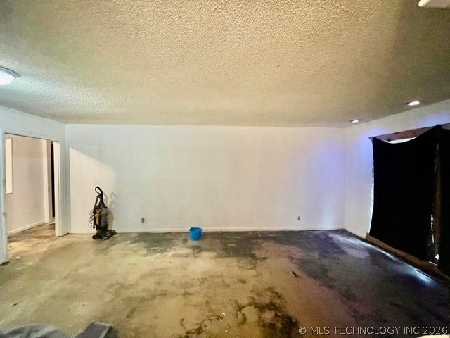 6021 S Joplin Avenue Property Photo 11