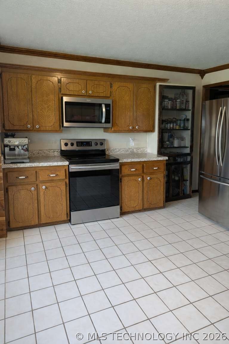 1300 W 53rd Street S Property Photo 5