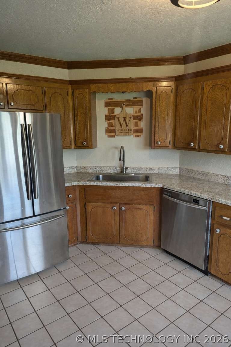 1300 W 53rd Street S Property Photo 8