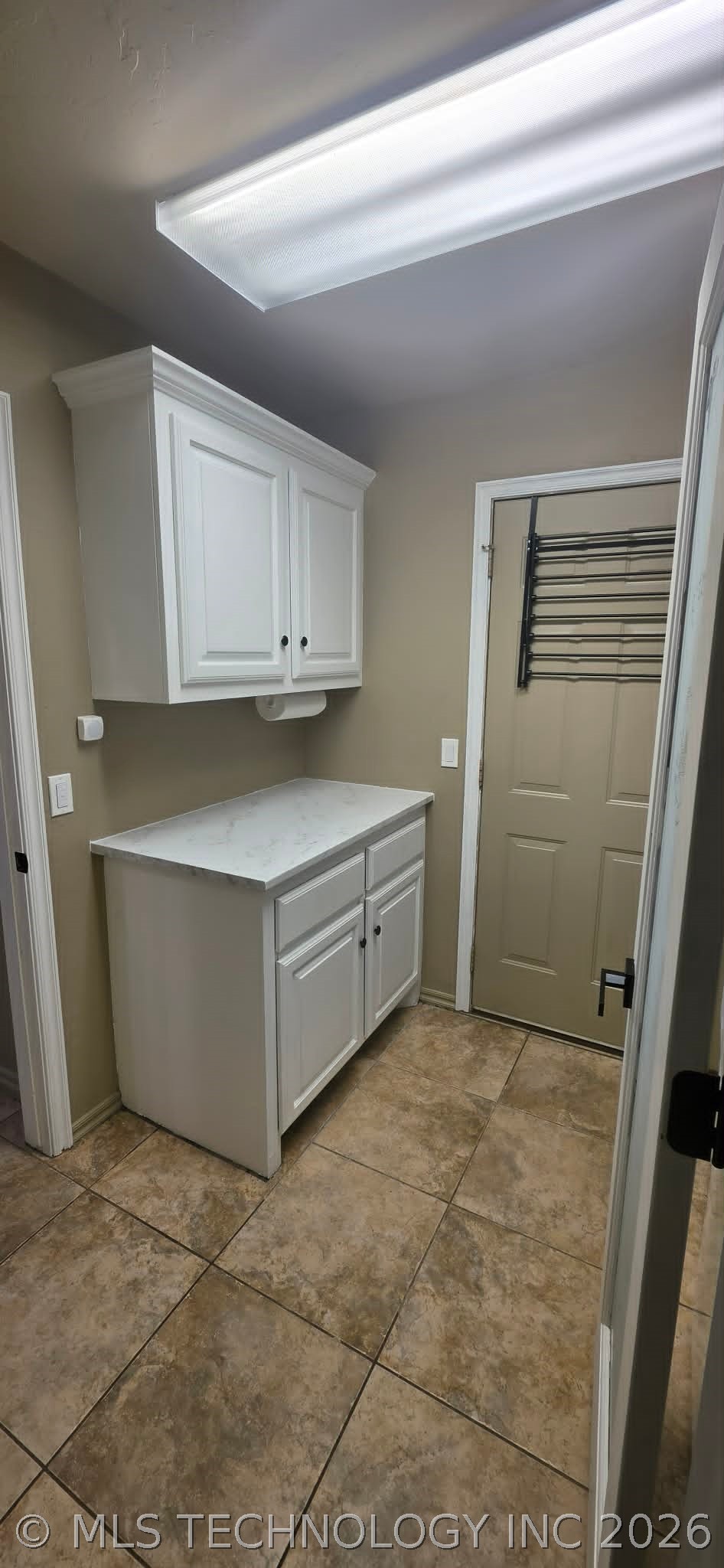 10915 Blue Sky Drive Property Photo 14