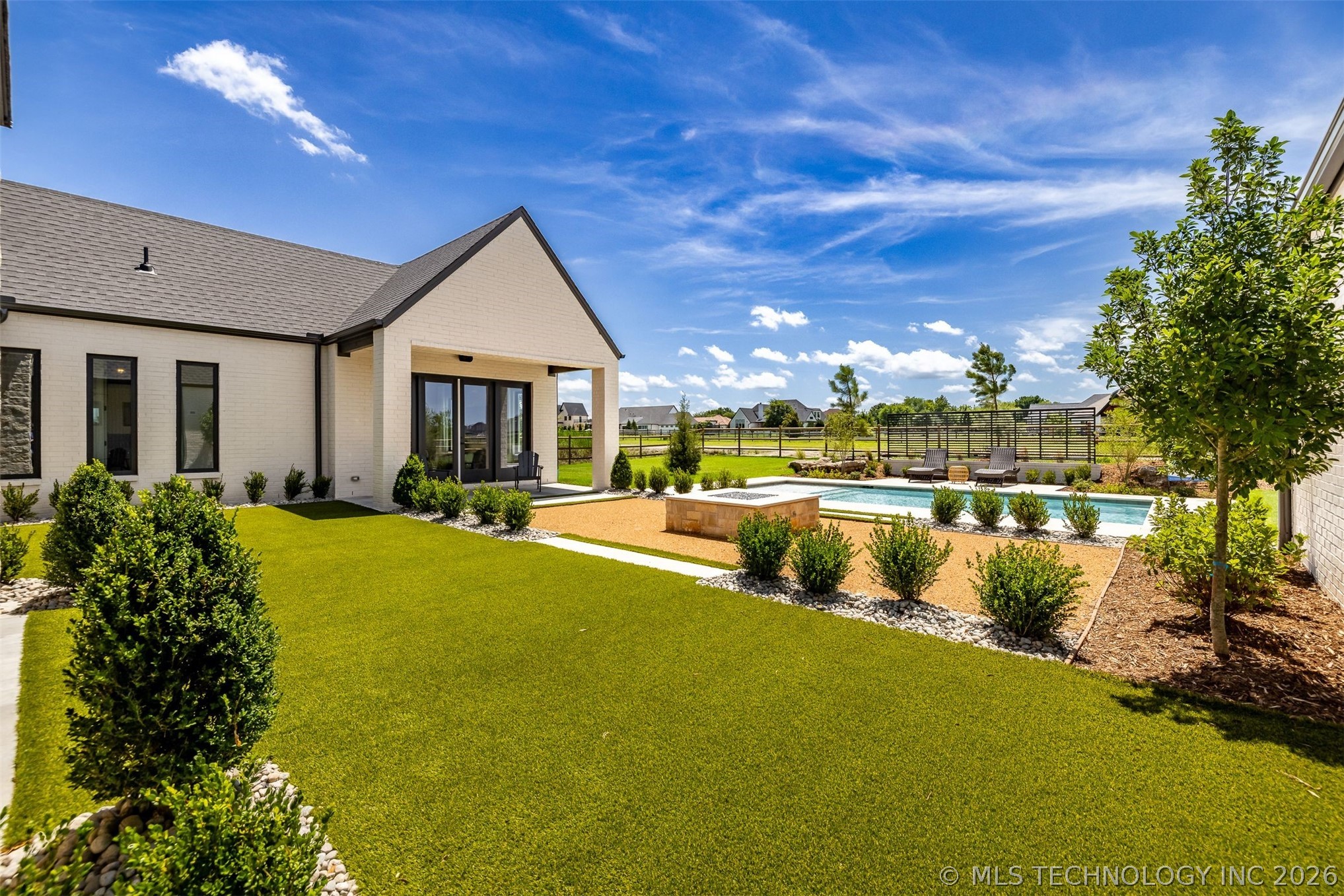 17254 E White Tail Cove Property Photo 45