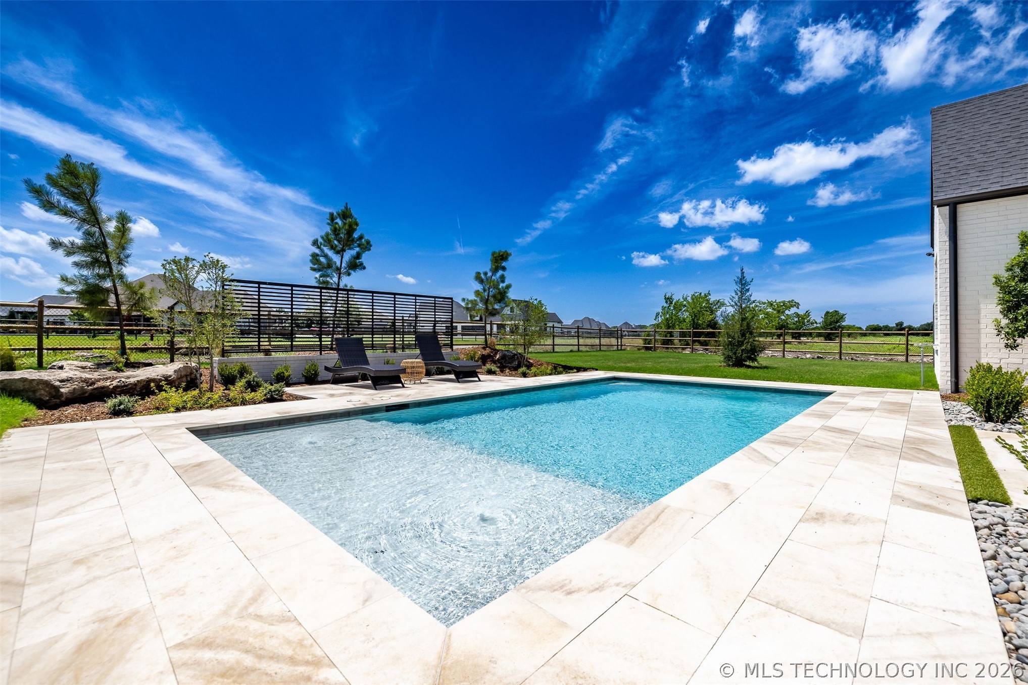 17254 E White Tail Cove Property Photo 46