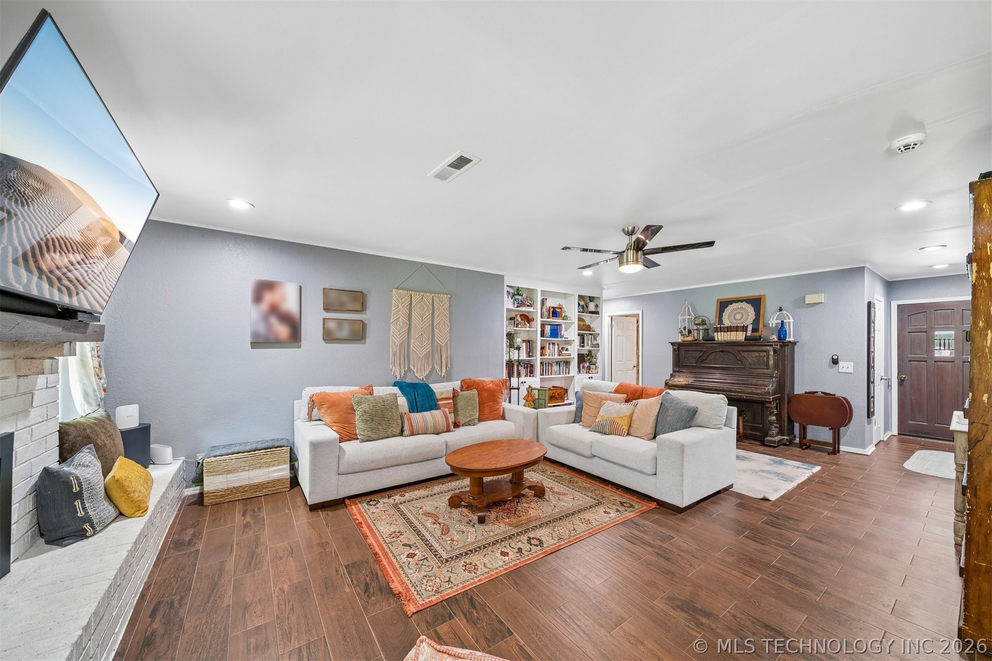 1605 S Pine Avenue Property Photo 7