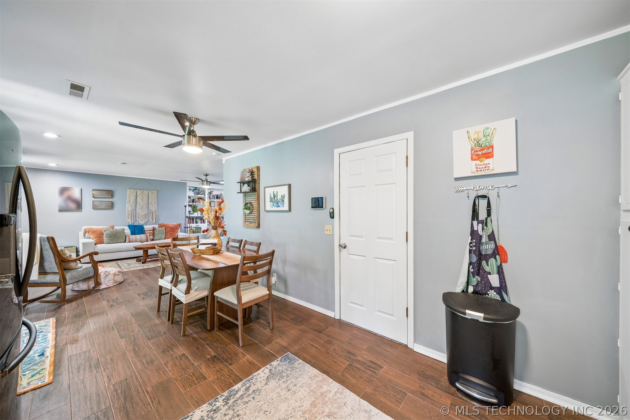1605 S Pine Avenue Property Photo 10