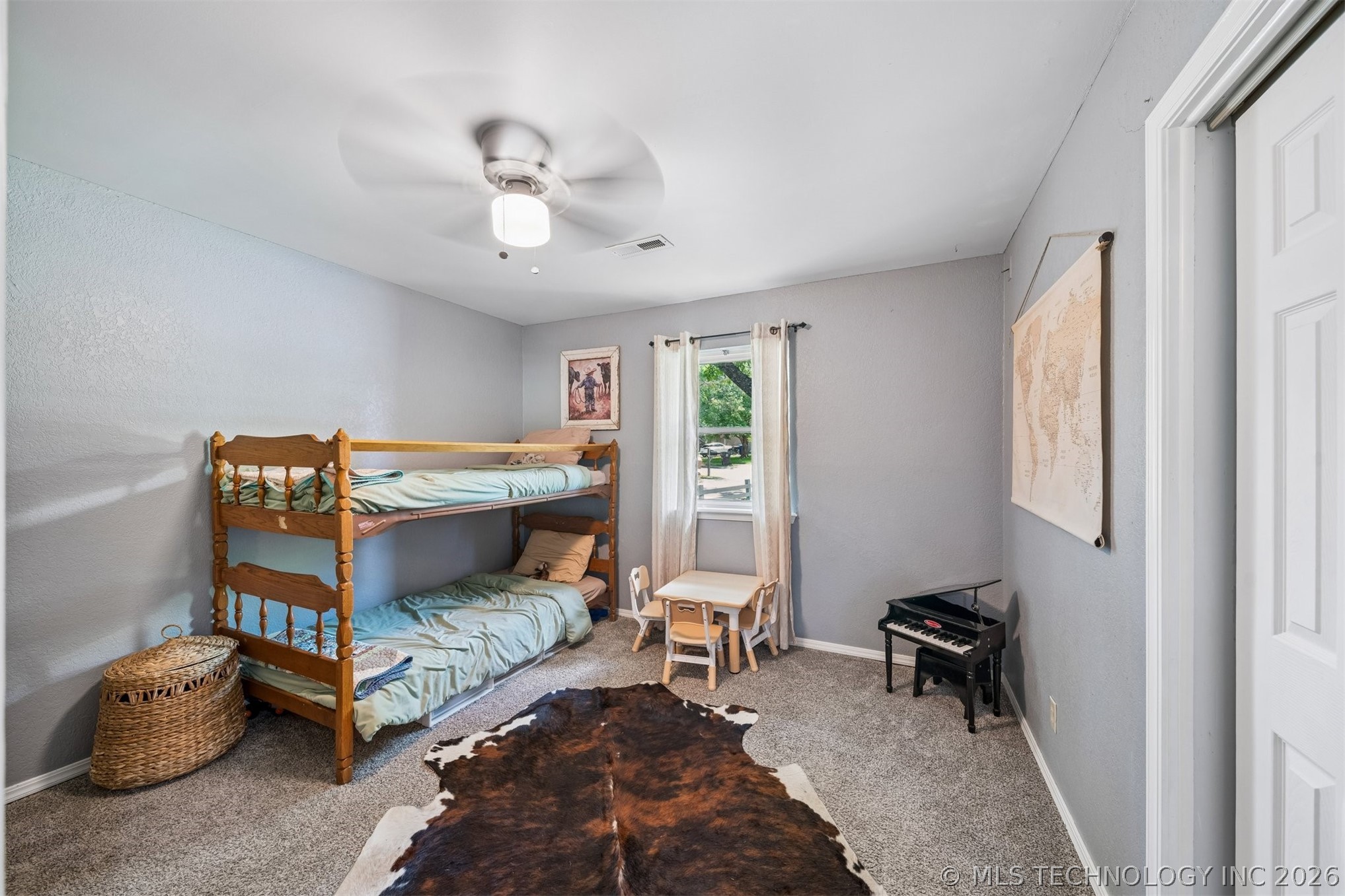 1605 S Pine Avenue Property Photo 16