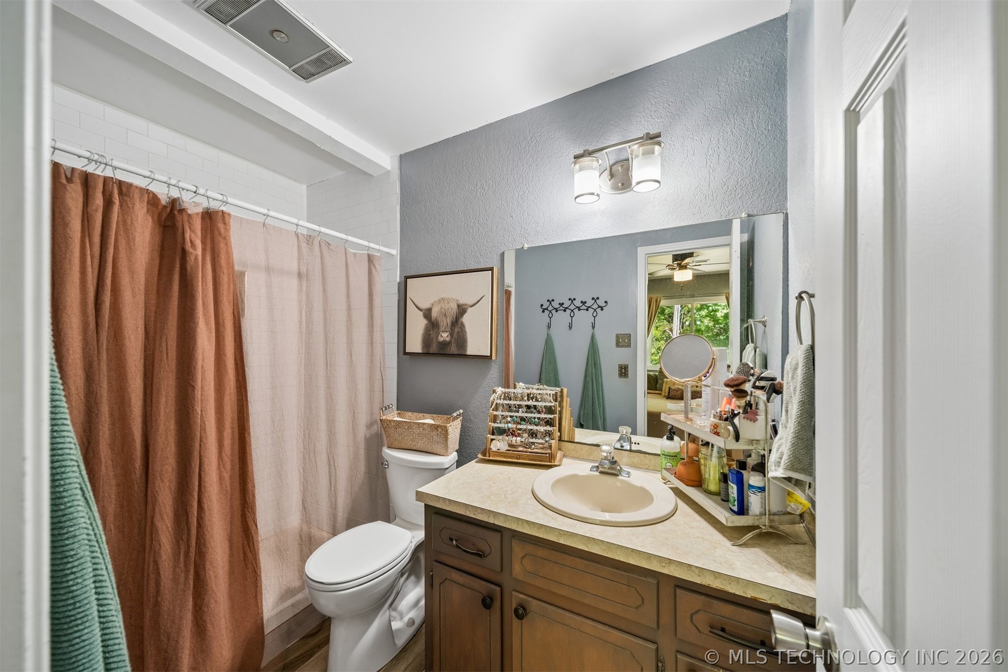 1605 S Pine Avenue Property Photo 22